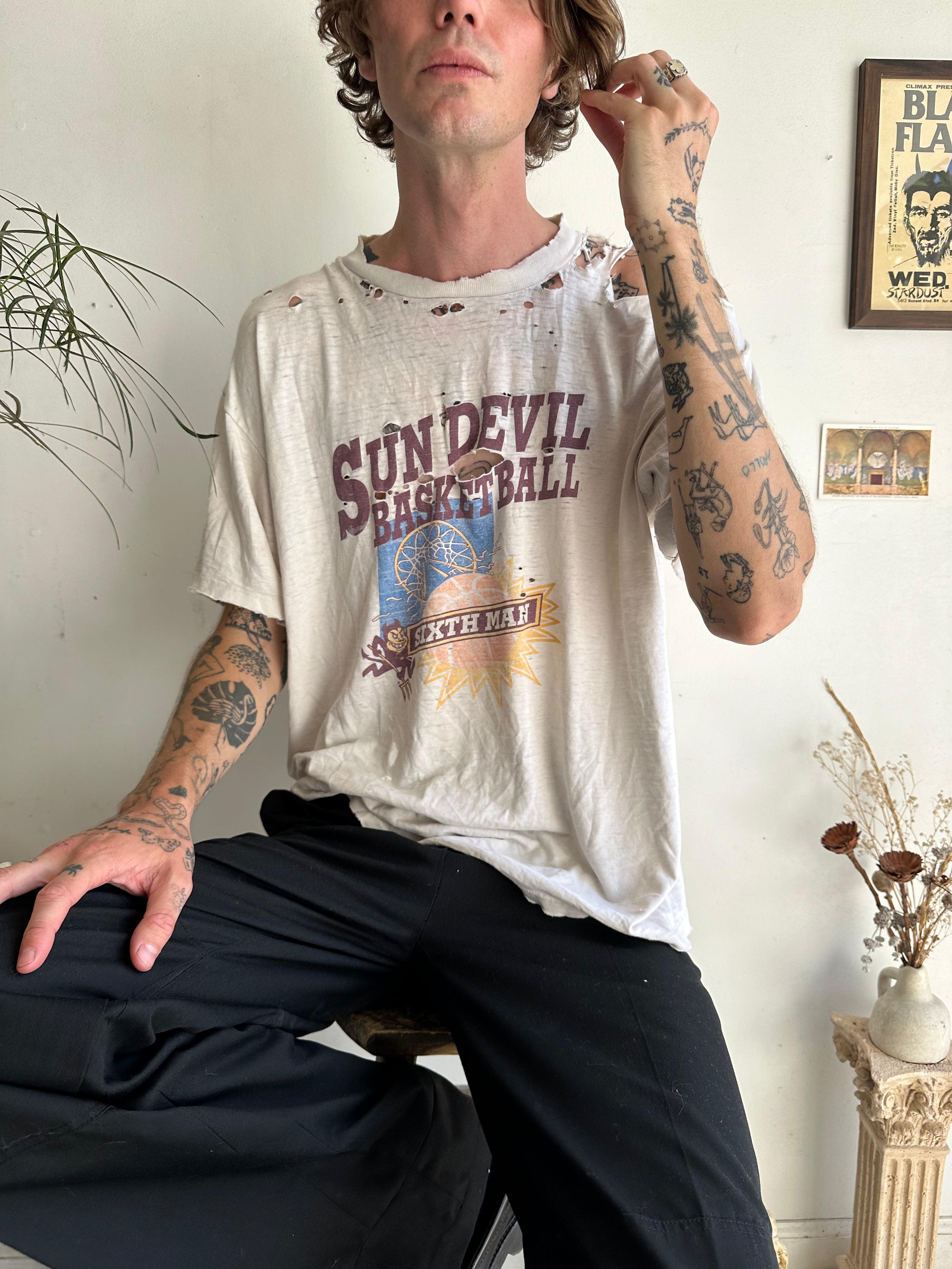 1990s Thrashed Sun Devil Basketball T-Shirt (L/XL)