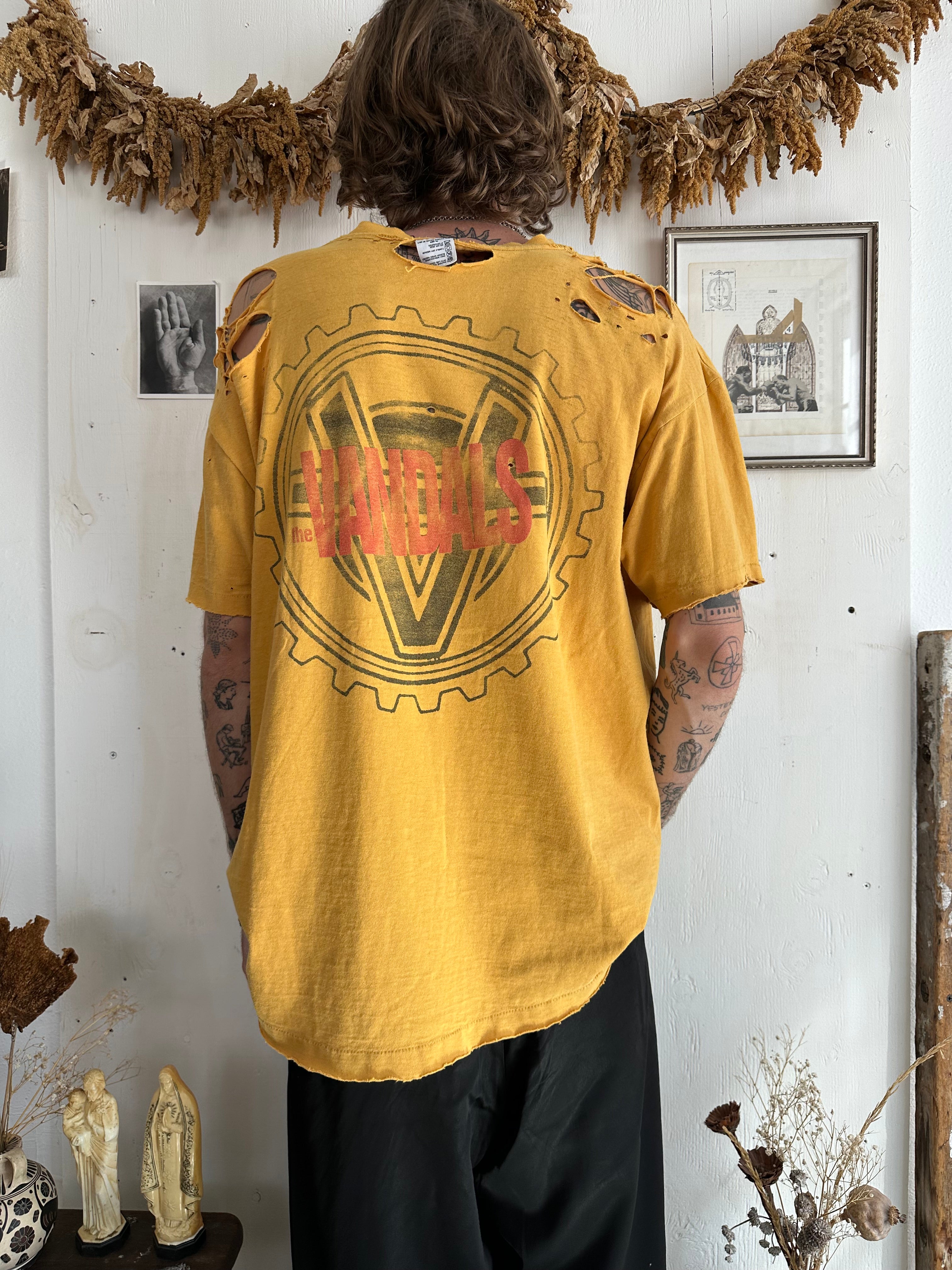 1990s Thrashed The Vandals Tee (Boxy XL)