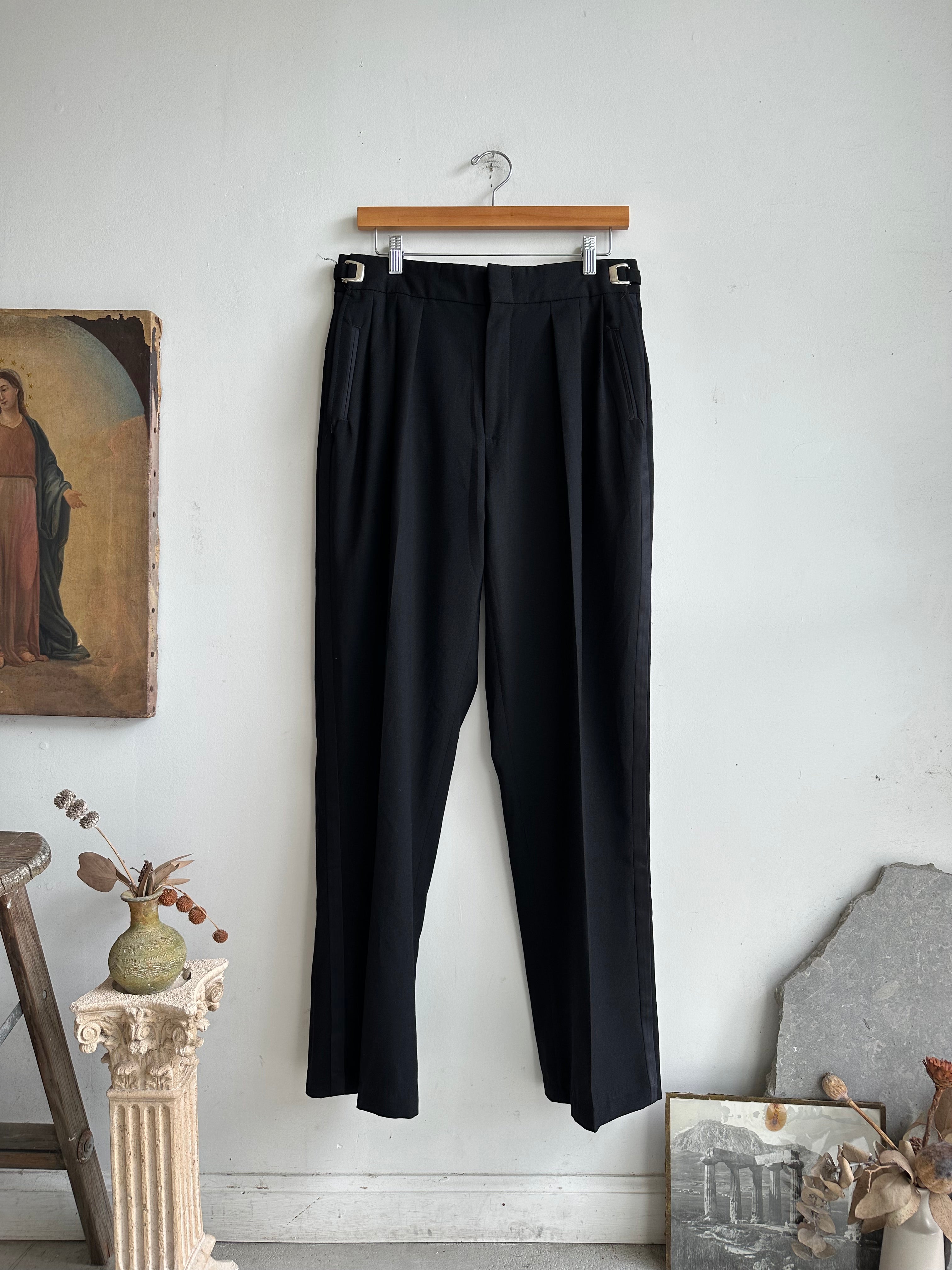 1980s Clasp Pleated Trousers (32 x 32)