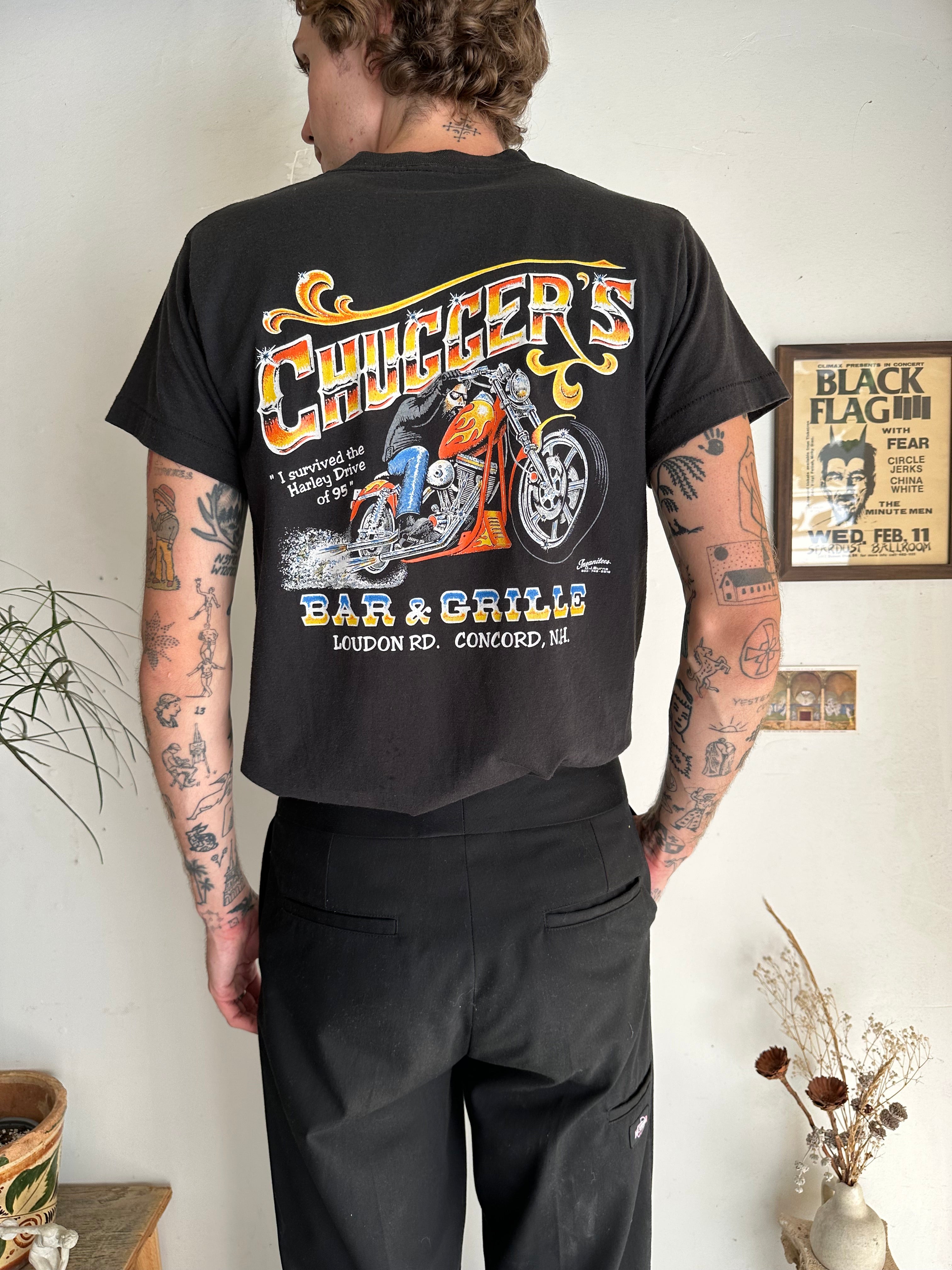 1990s Chuggers Bar and Grill T-Shirt (M)
