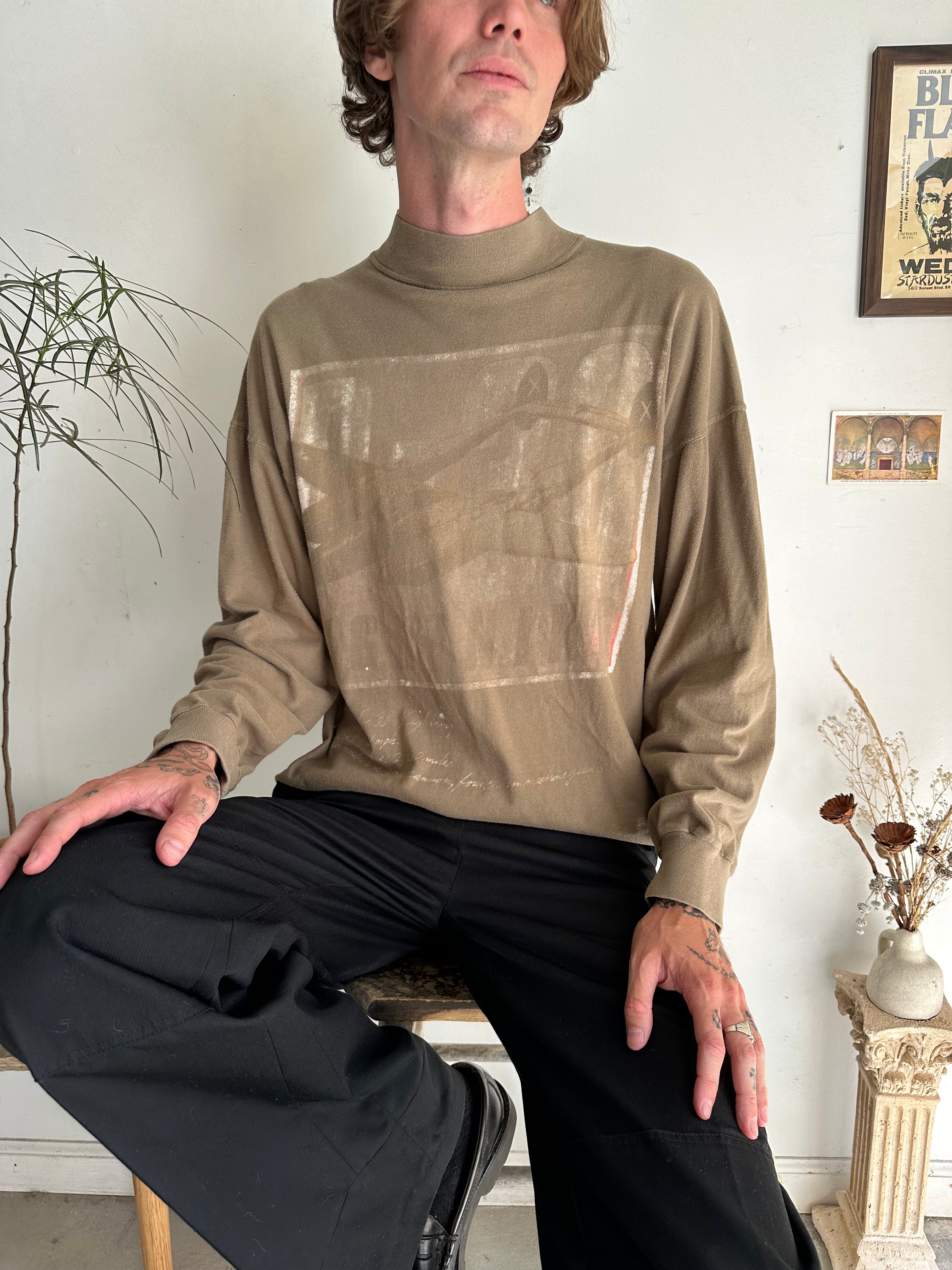 1980s Faded World War II Long Sleeve Mock Neck (Boxy L)