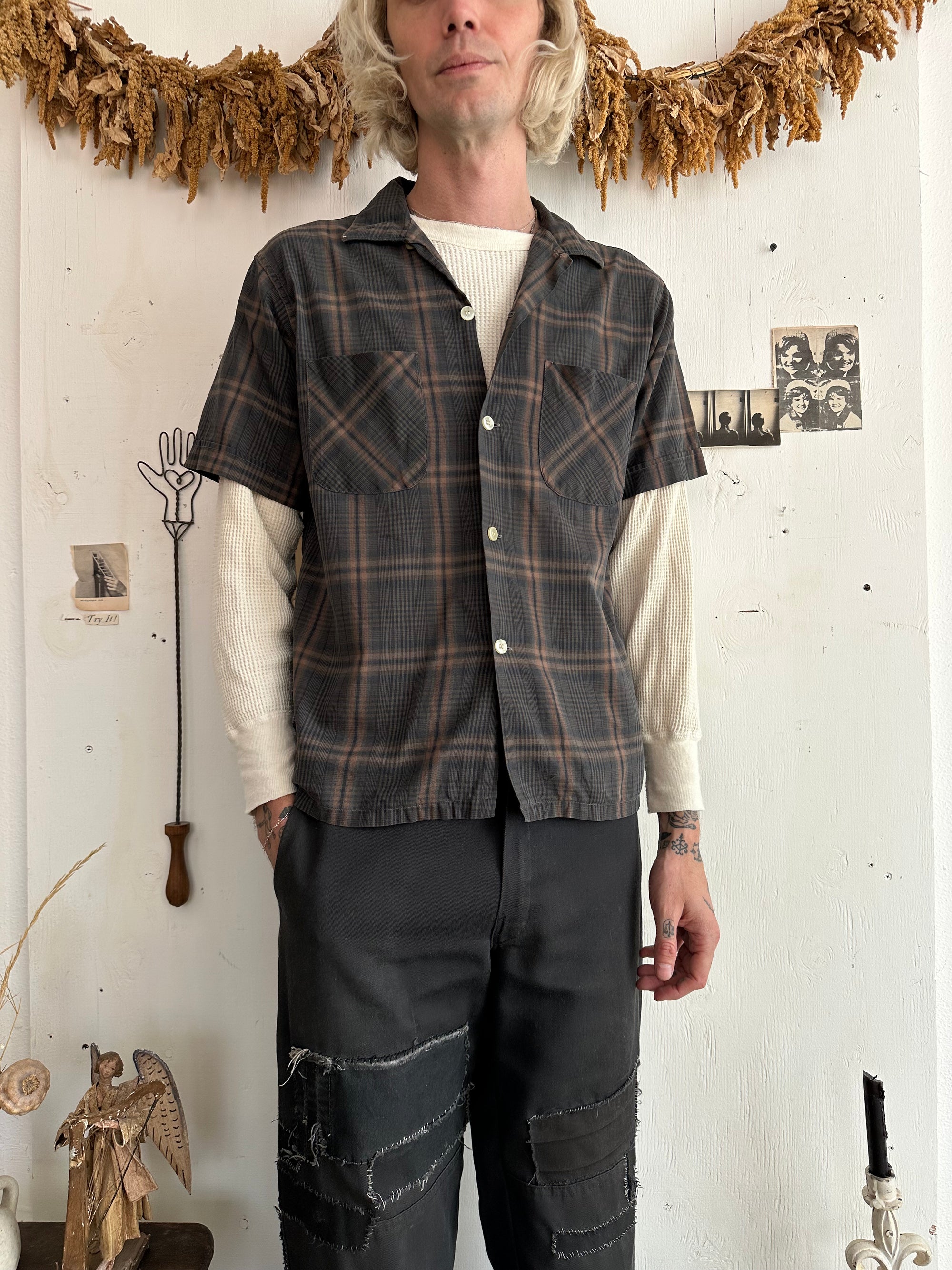 1960s Loop Collar Short Sleeve Plaid Shirt