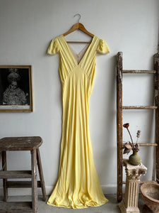 1940s Yellow Lace Cap Sleeve Dress (M)