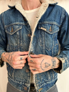 1970s Thrashed Sherling Lined Denim Jacket (S/M)