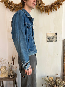 1980s Thrashed Trucker Jacket (M/Boxy L)