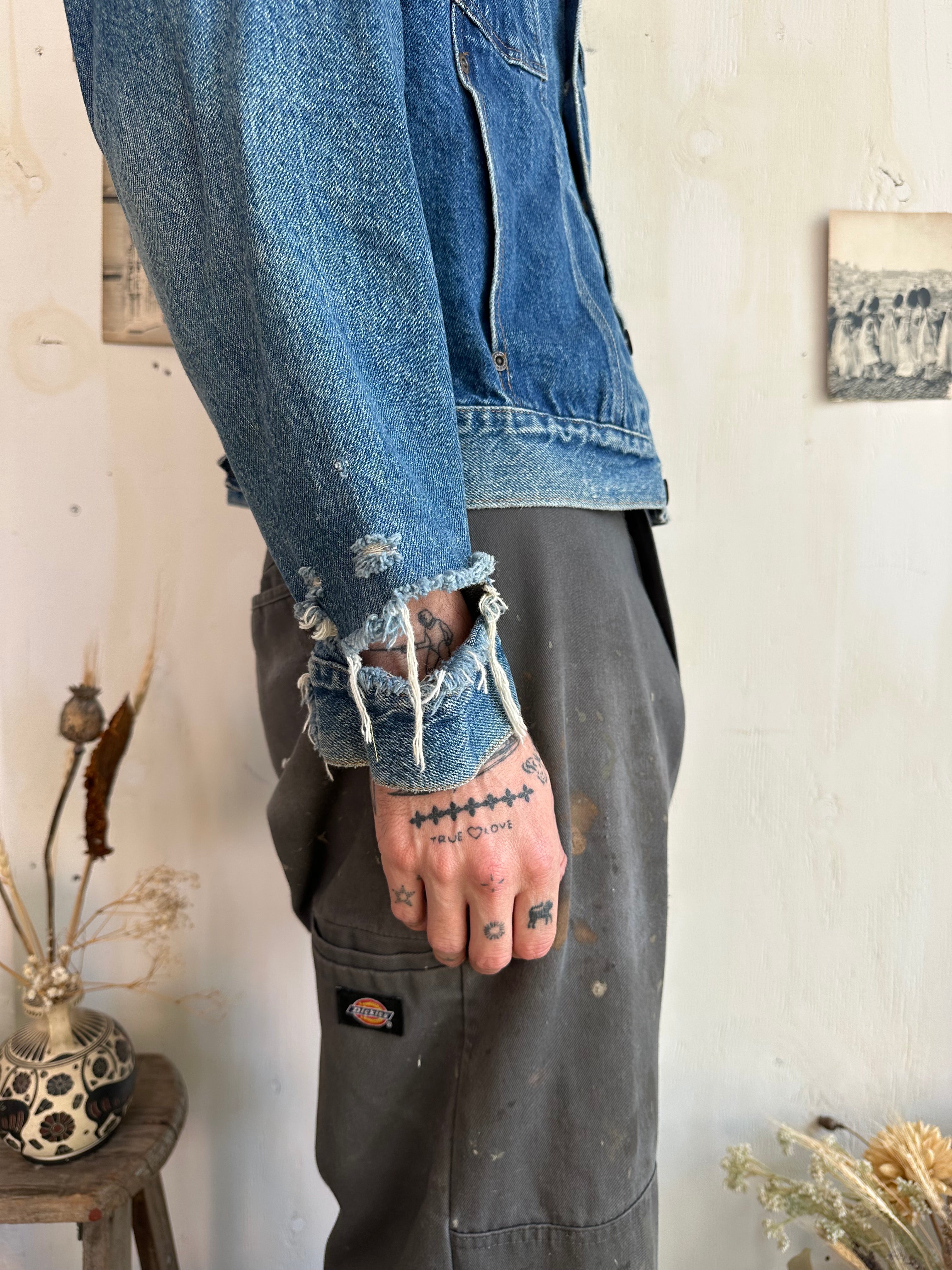 1980s Thrashed Trucker Jacket (M/Boxy L)