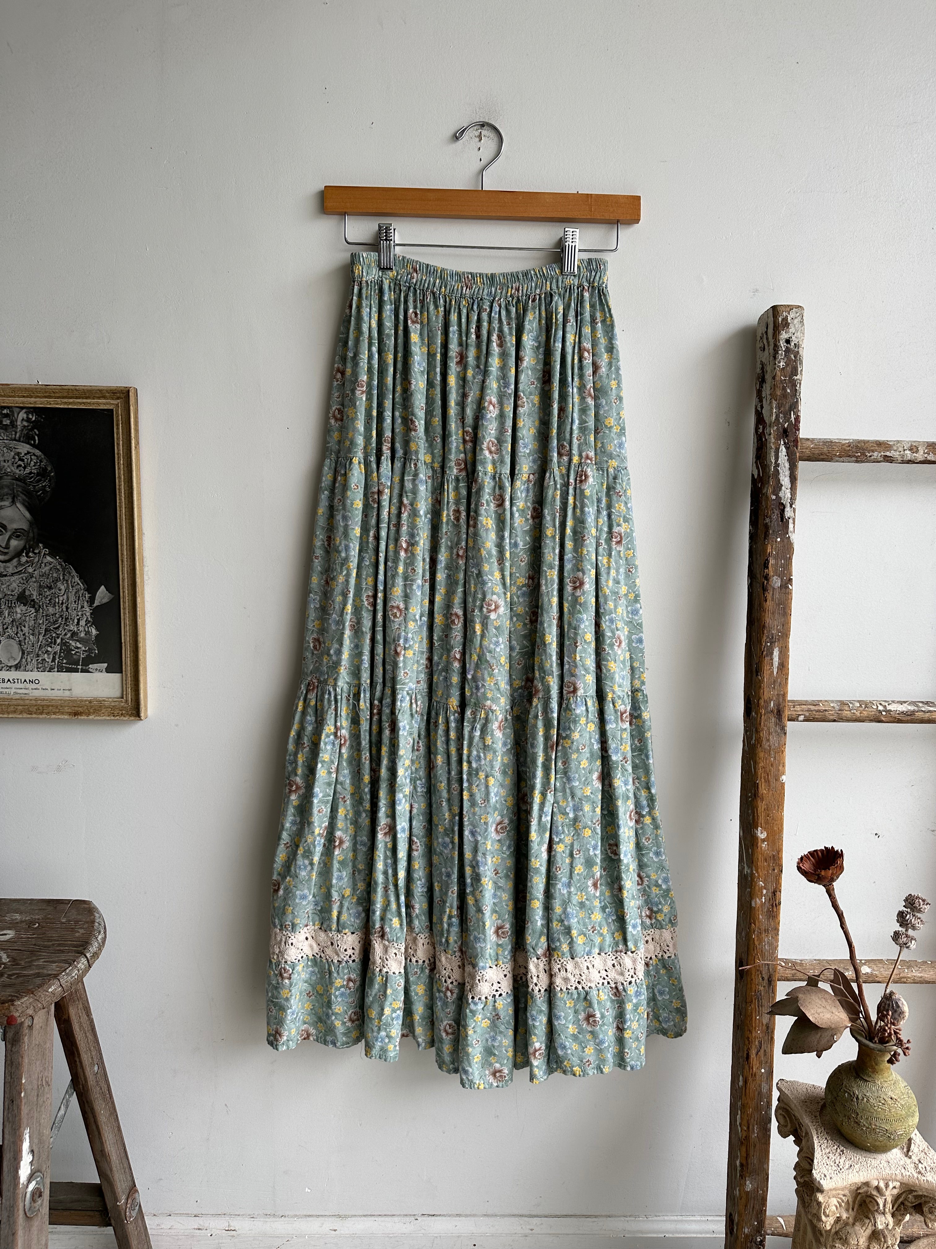 1990s Sage Green Floral Skirt (XS/S)