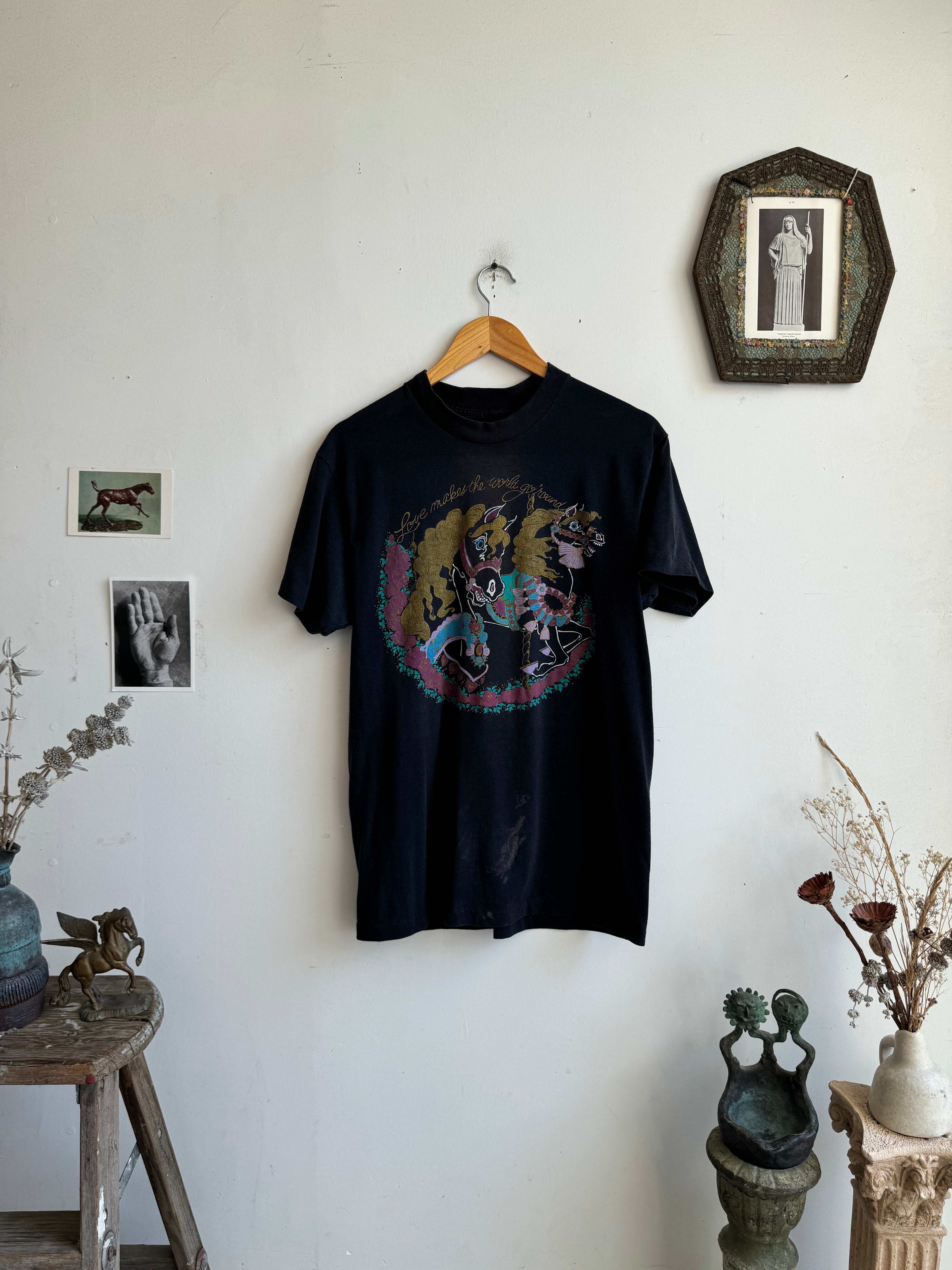 1980s Love Makes the World Go ‘Round T-Shirt (M/L)