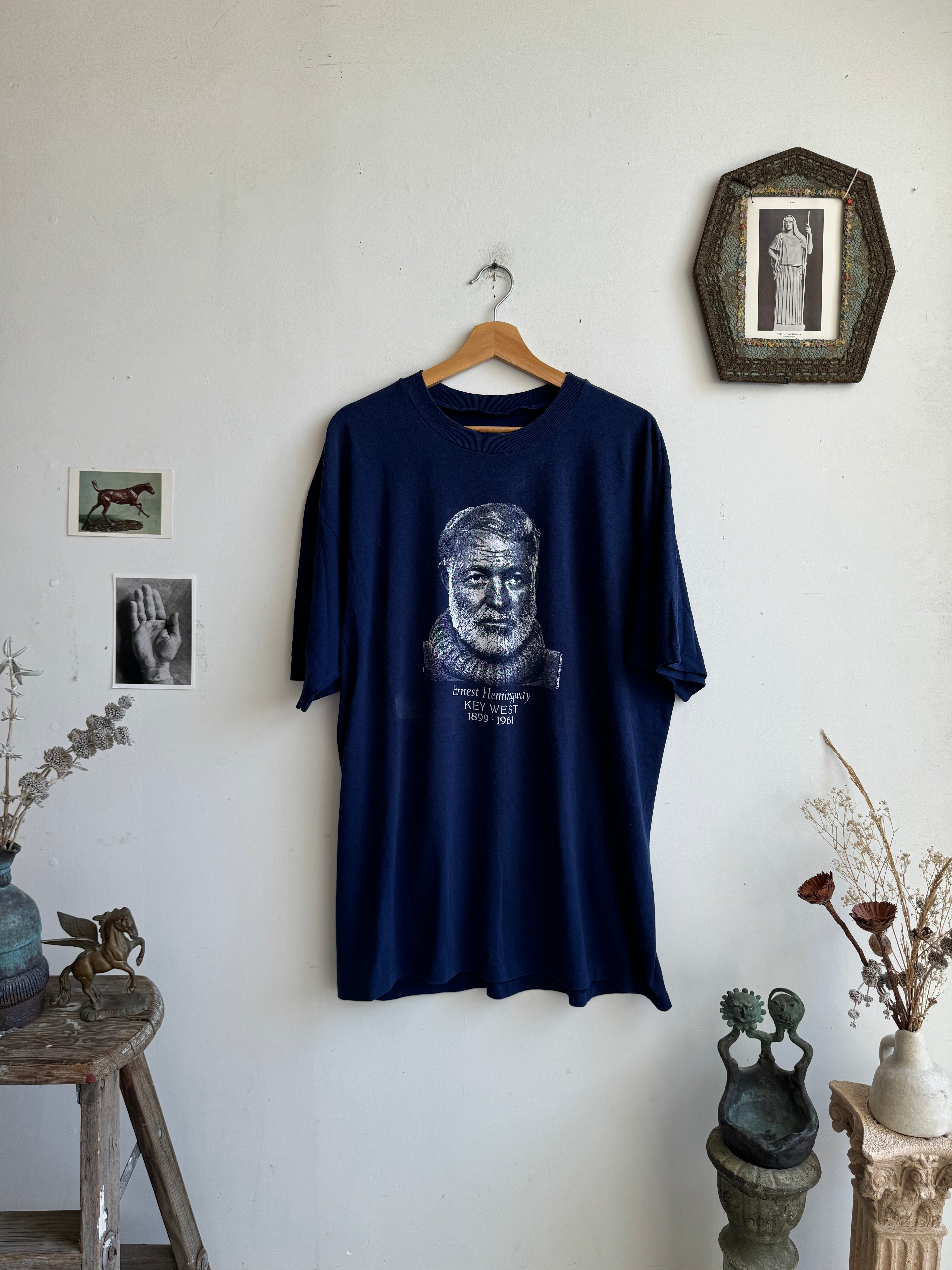 1990s Ernest Hemingway T-Shirt (XXL)