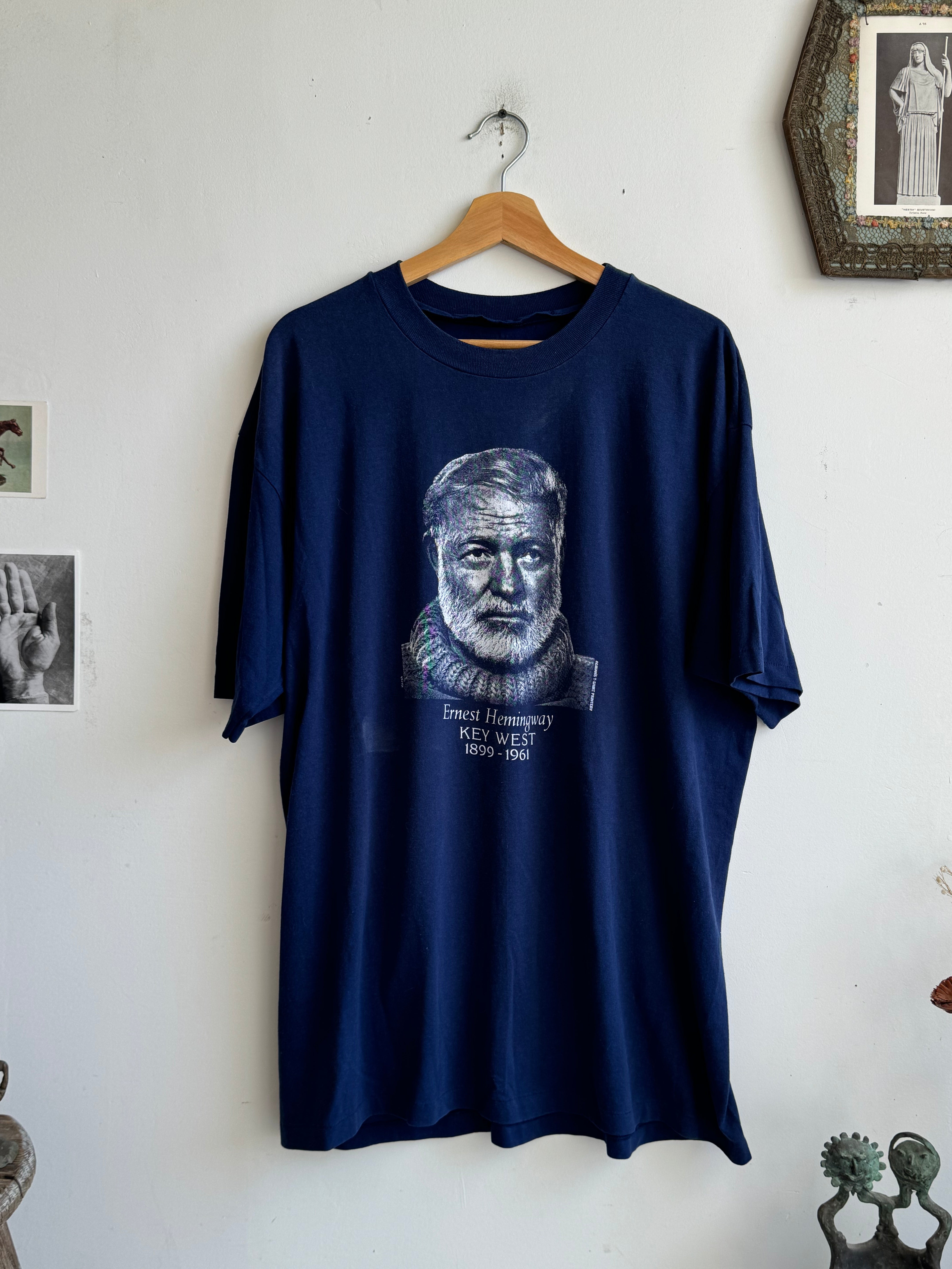 1990s Ernest Hemingway T-Shirt (XXL)