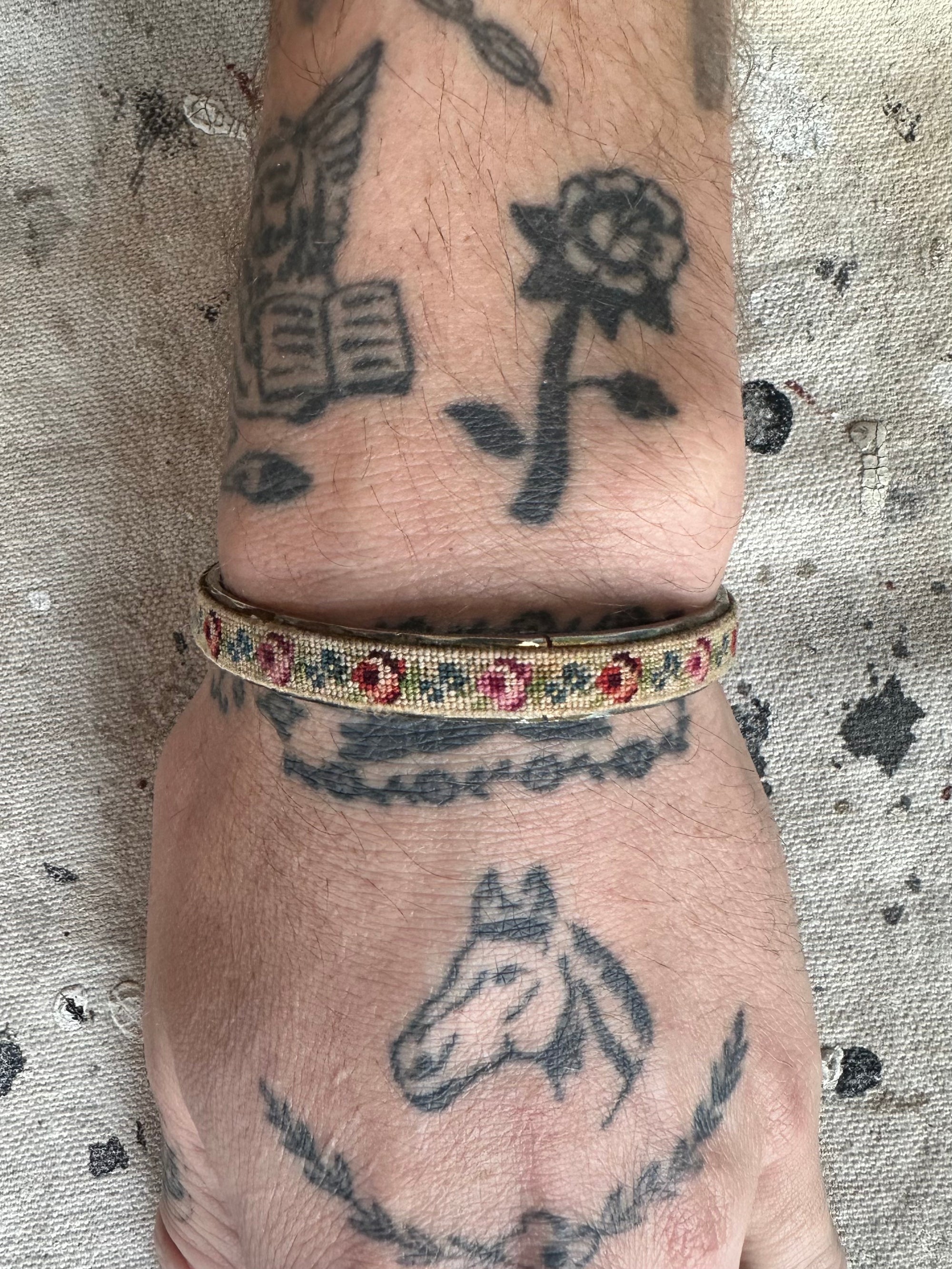 Vintage One Size Floral Bangal Bracelet