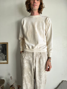 1980s Well-Worn White Sweatshirt (M/L)