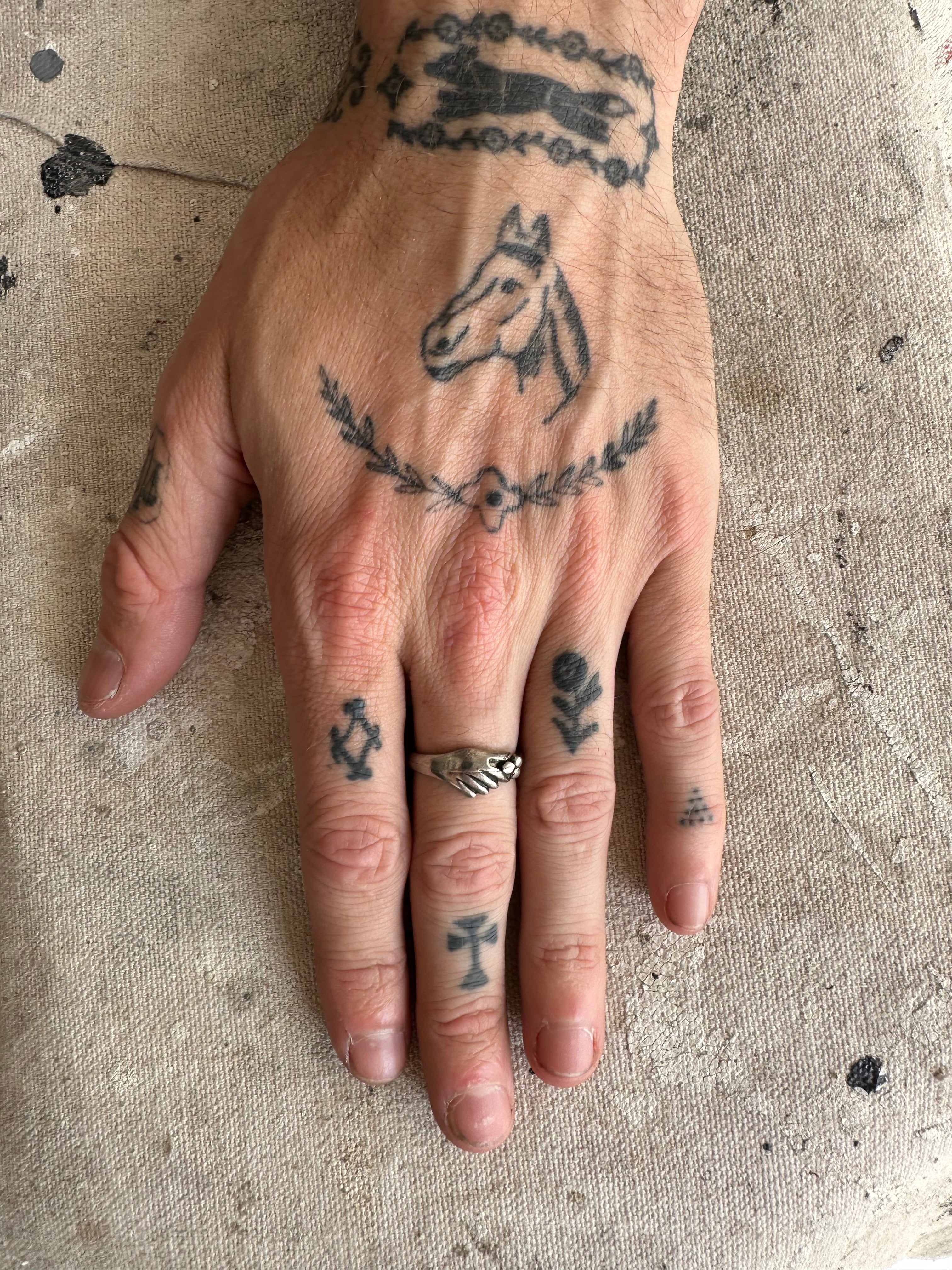 Vintage Sterling Hand Ring (7)