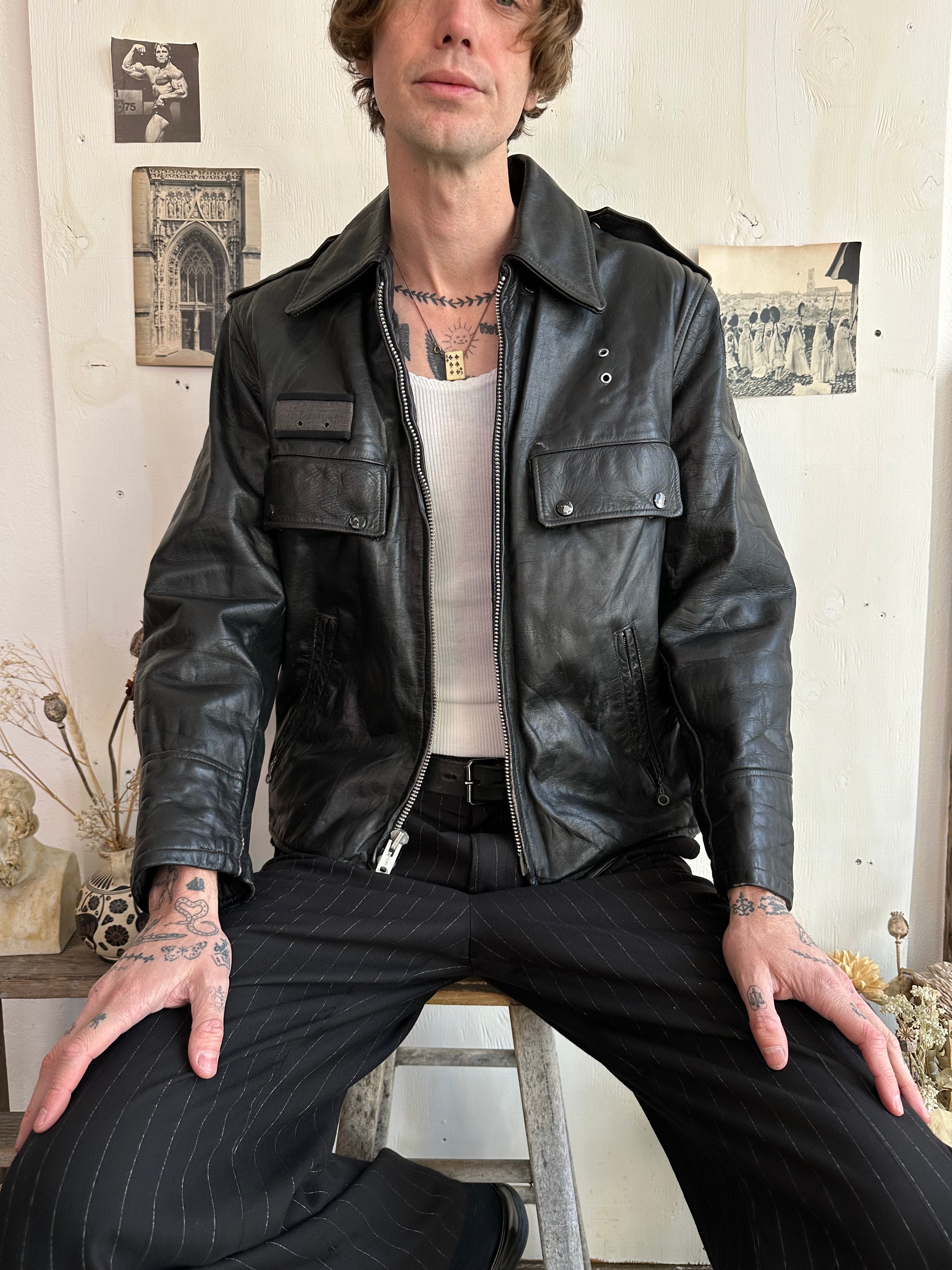 1970s Thick Leather Jacket (Size 36/M)