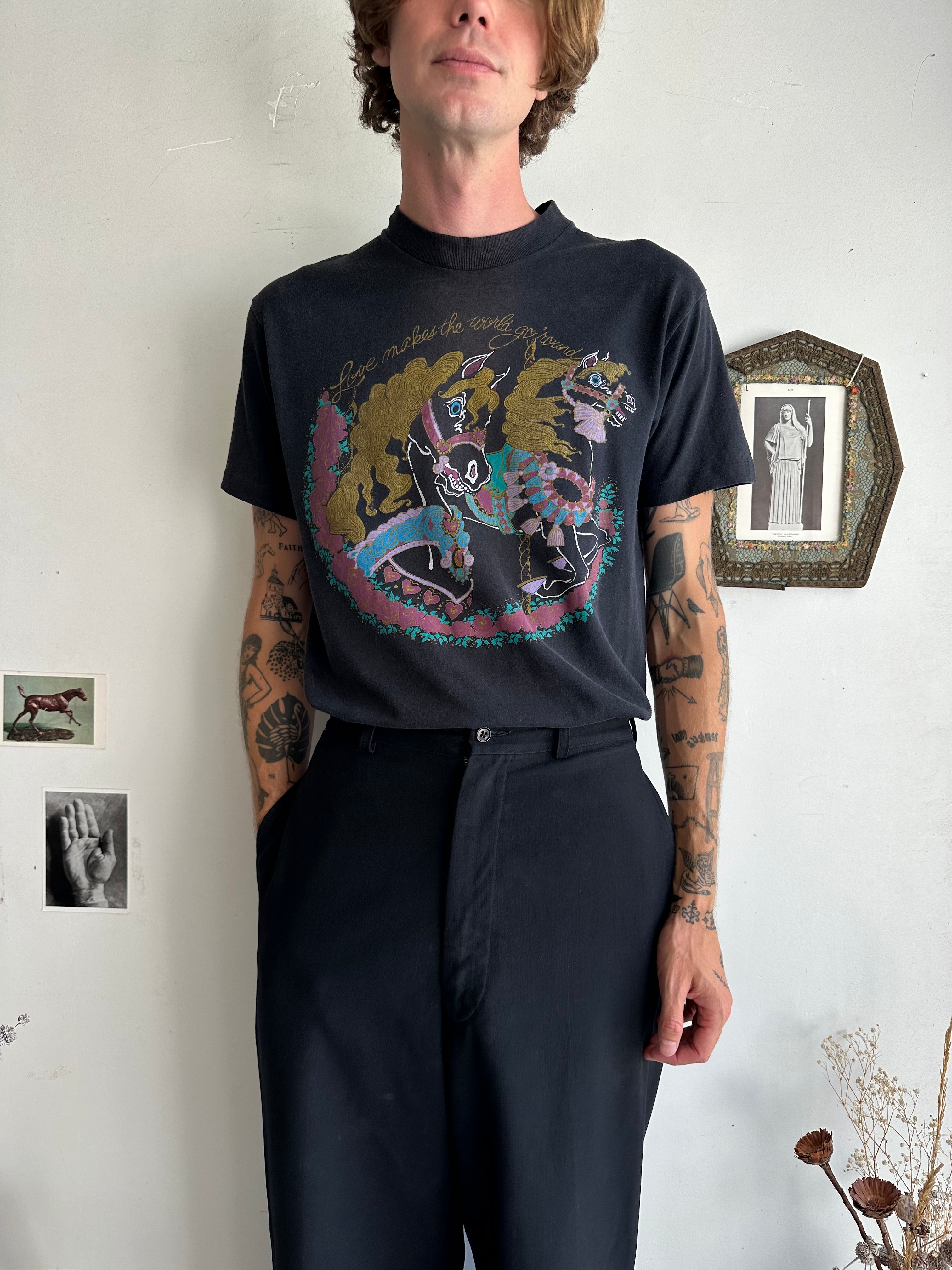 1980s Love Makes the World Go ‘Round T-Shirt (M/L)