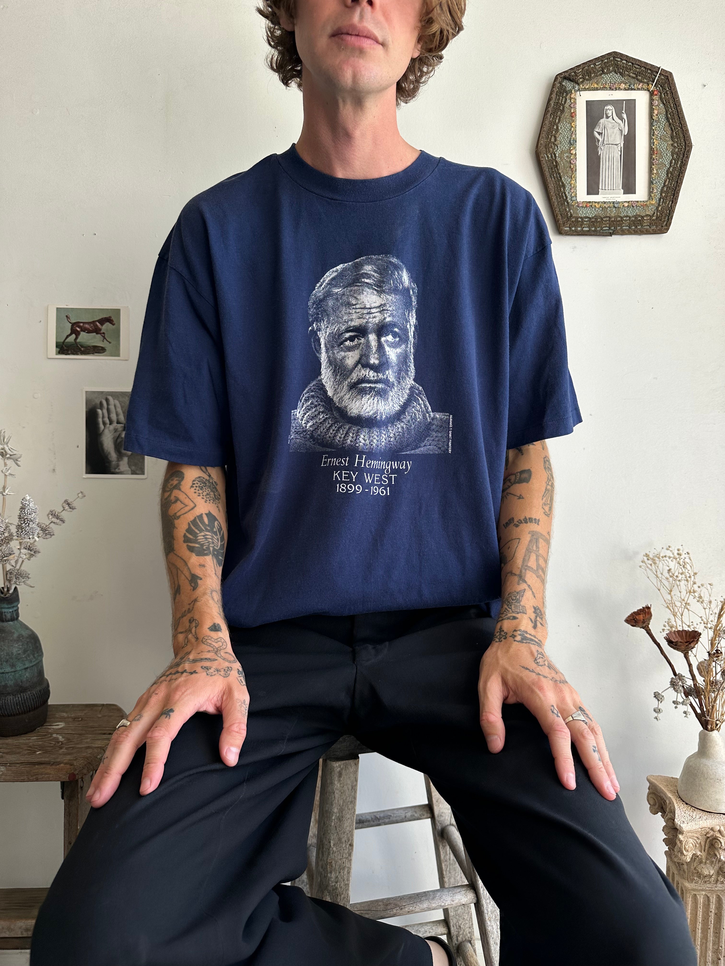 1990s Ernest Hemingway T-Shirt (XXL)