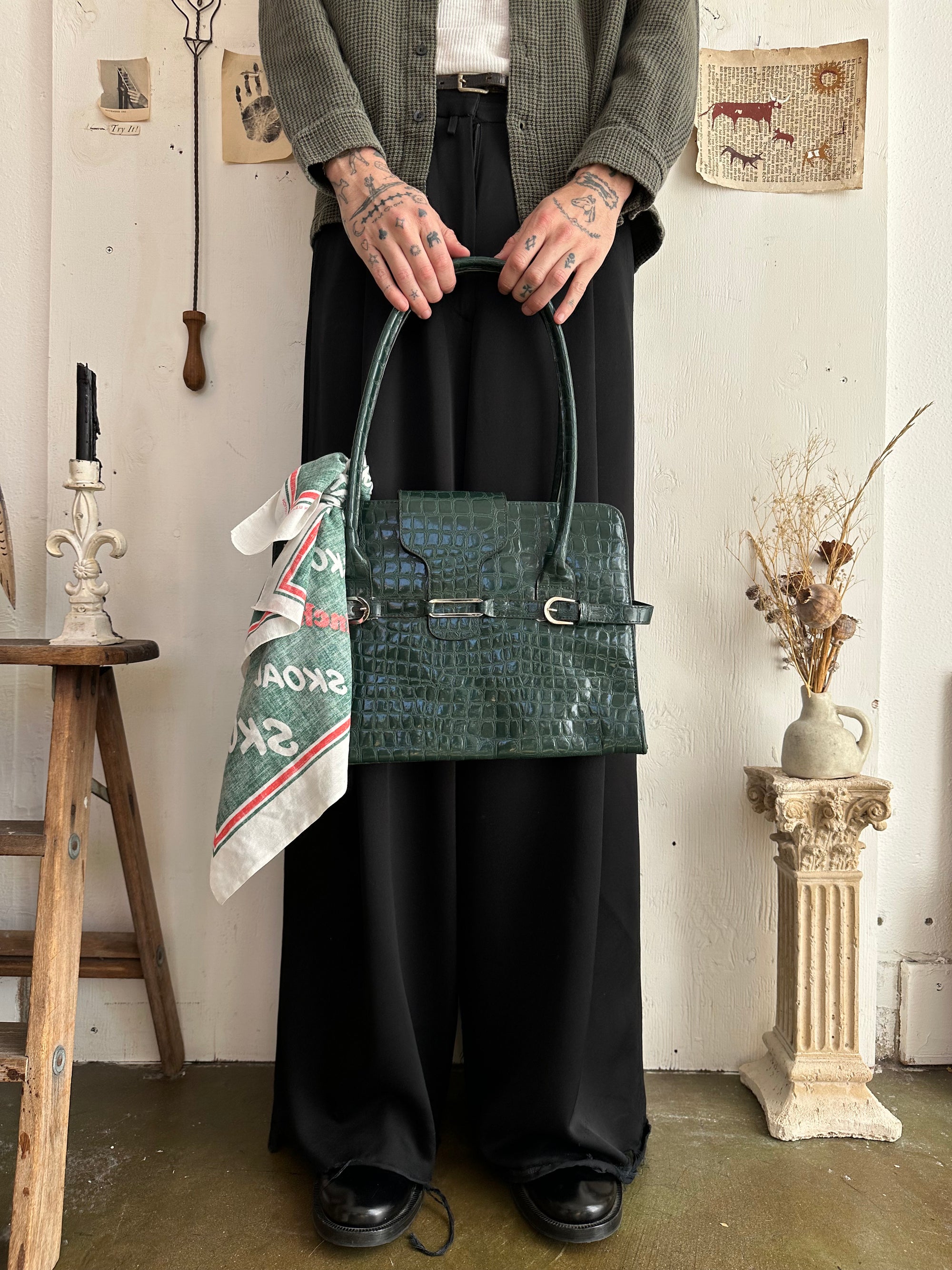 Faux-Crocodile Handbag W/ Skoal Handkerchief