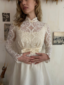 1960s/1970s Lace Mini Wedding Dress (XS/S)