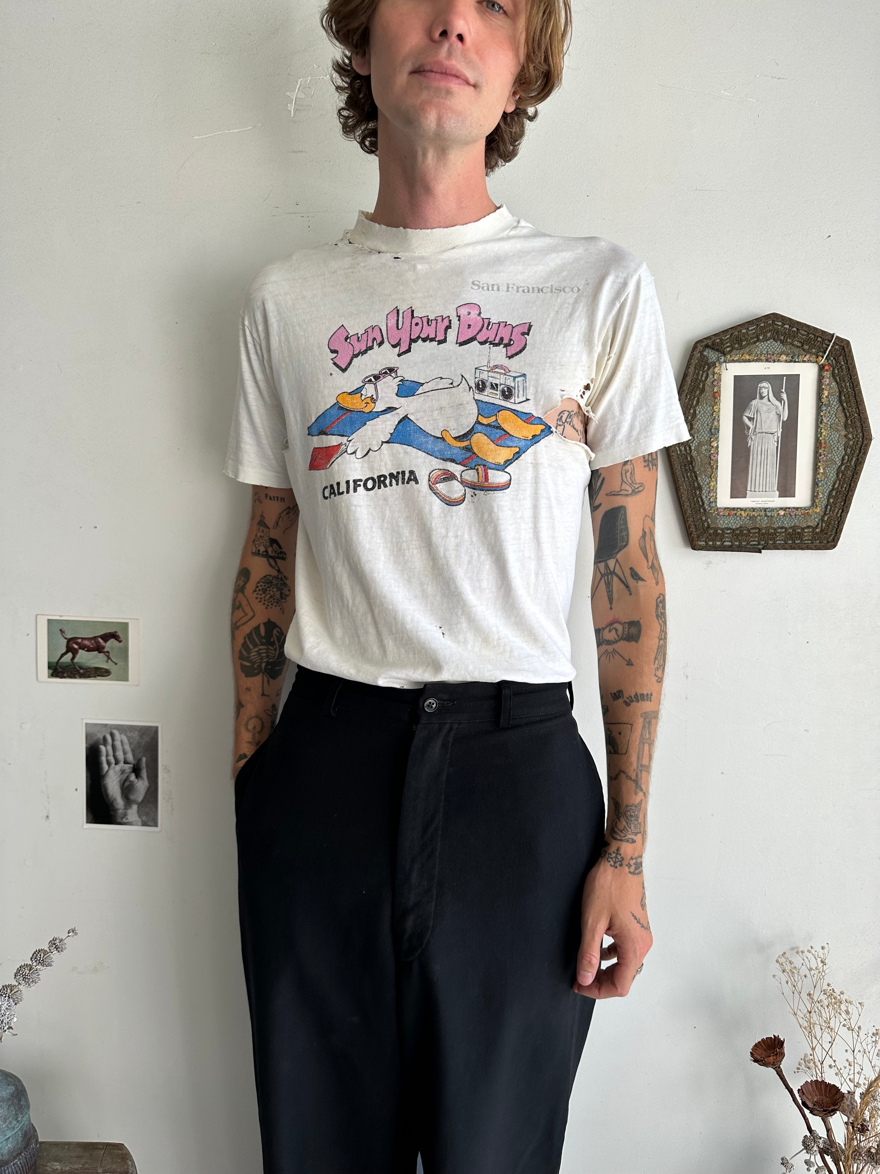1980s Thrashed Sun Your Buns T-Shirt (M)