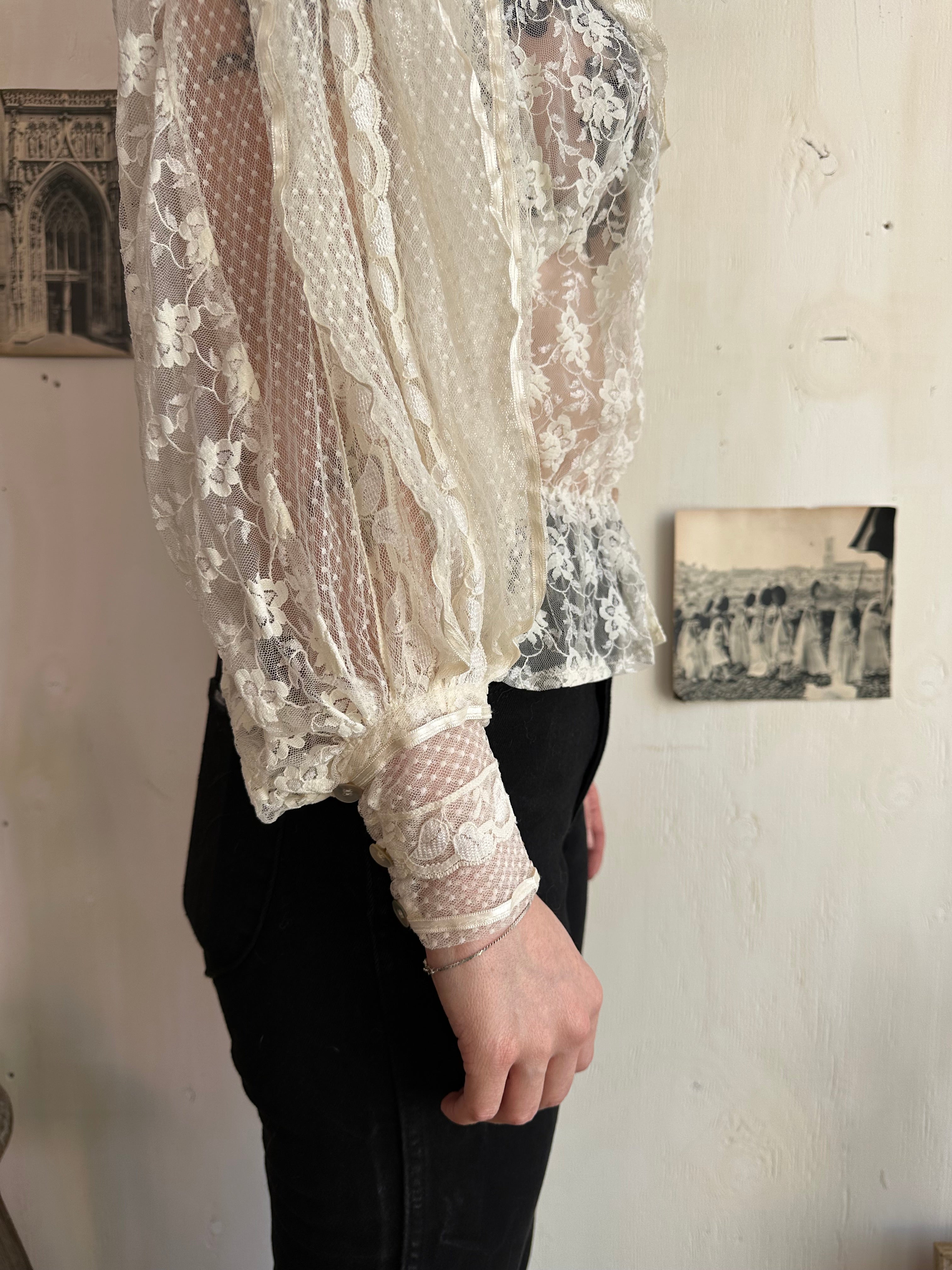 1980s Lace Blouse (M)