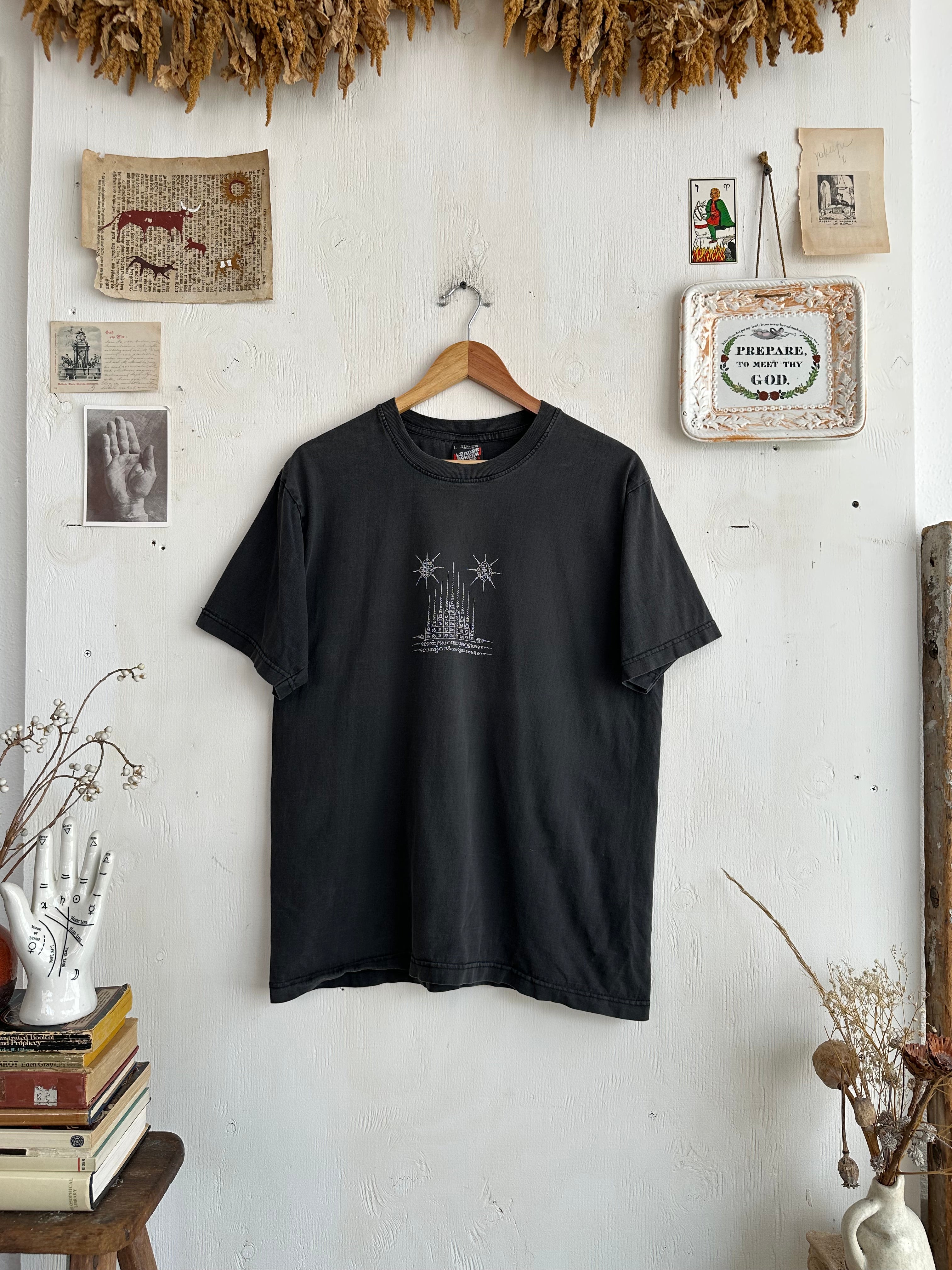 1990s Faded Thai Ceremonial Tattoo T-Shirt (Boxy M/L)