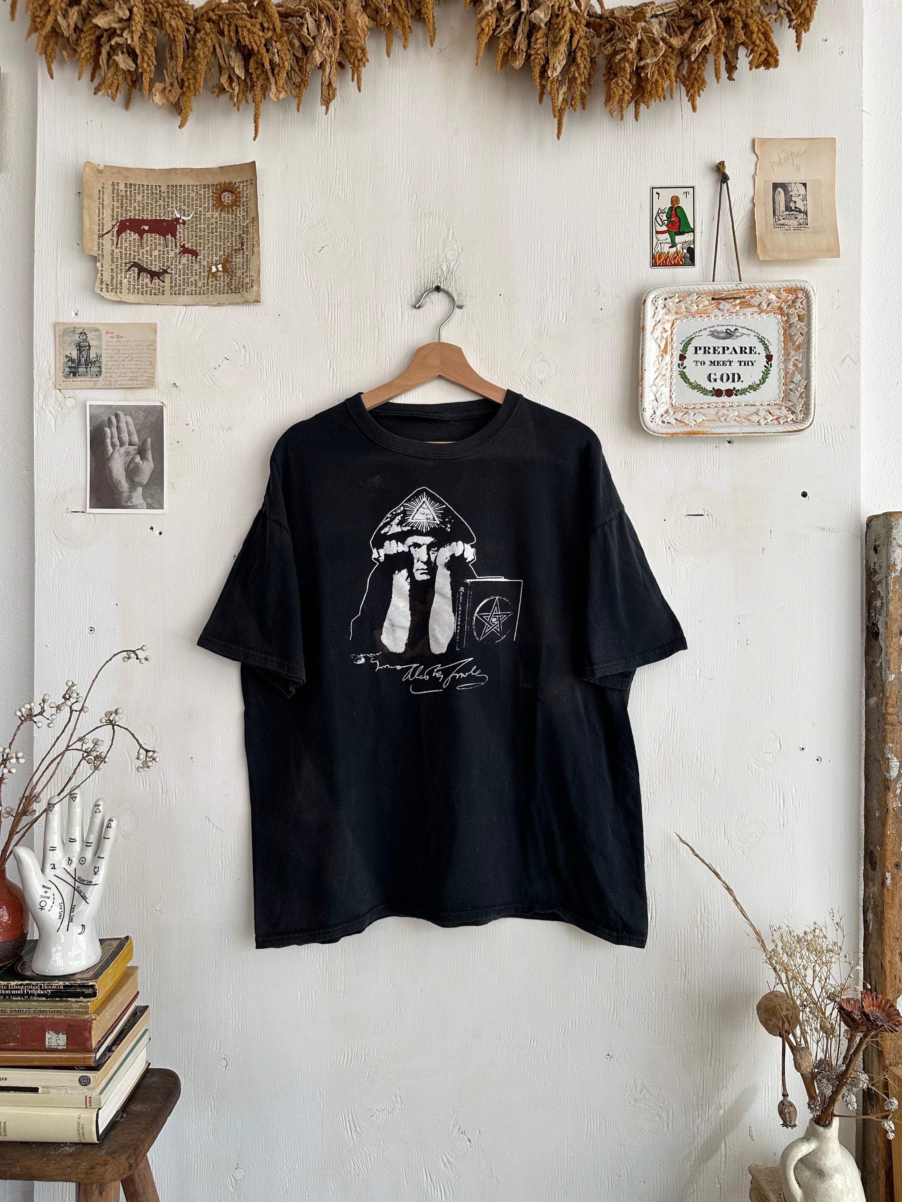 2000s Faded Crowley Tee (Boxy L/XL)