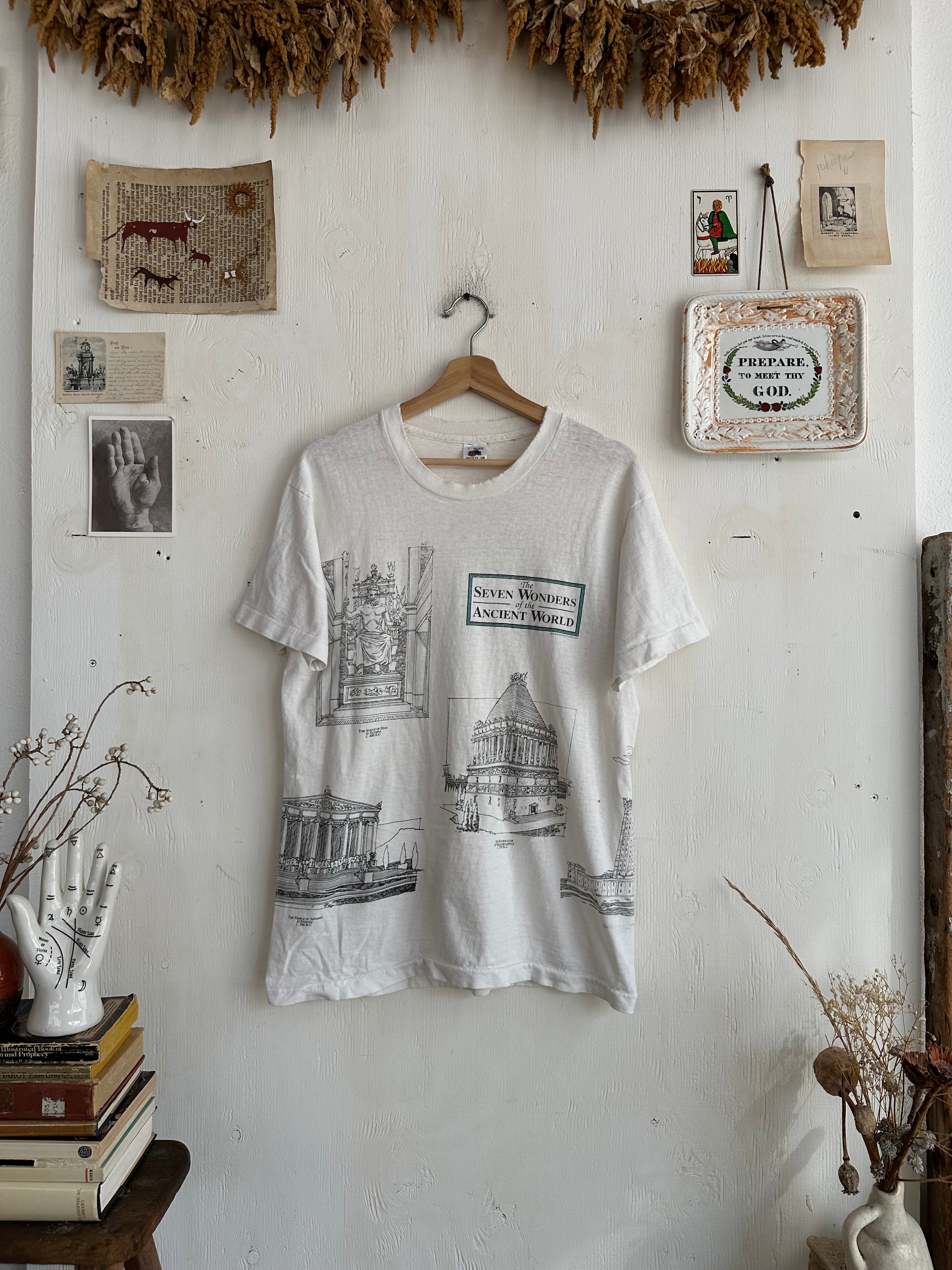1990s Well-Worn Seven Wonders T-Shirt (L)