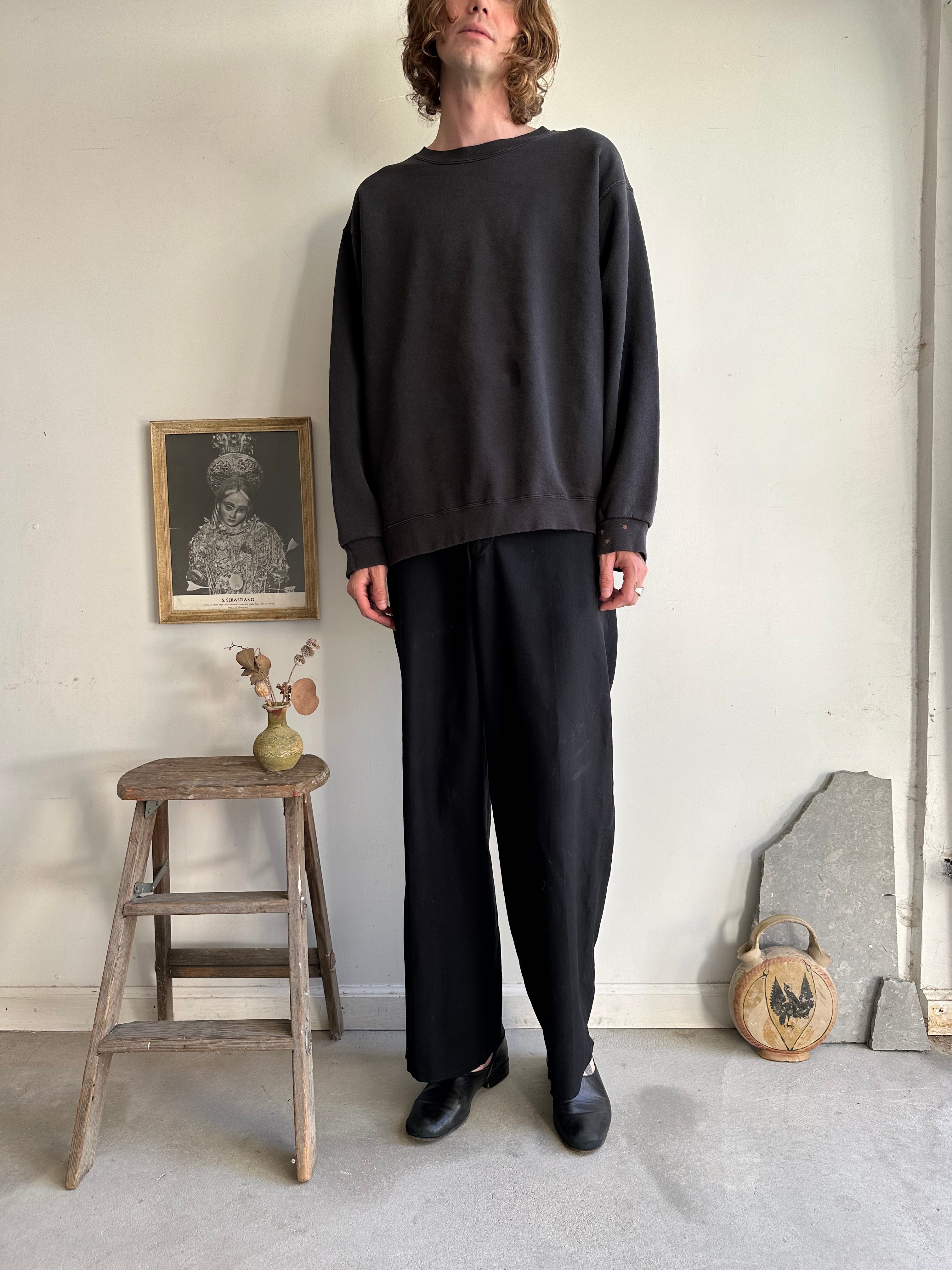 1980s Blank Black Sweatshirt (Boxy XL)