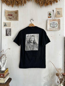 1999 Sylvia Psychic/Medium Portrait T-Shirt (M)