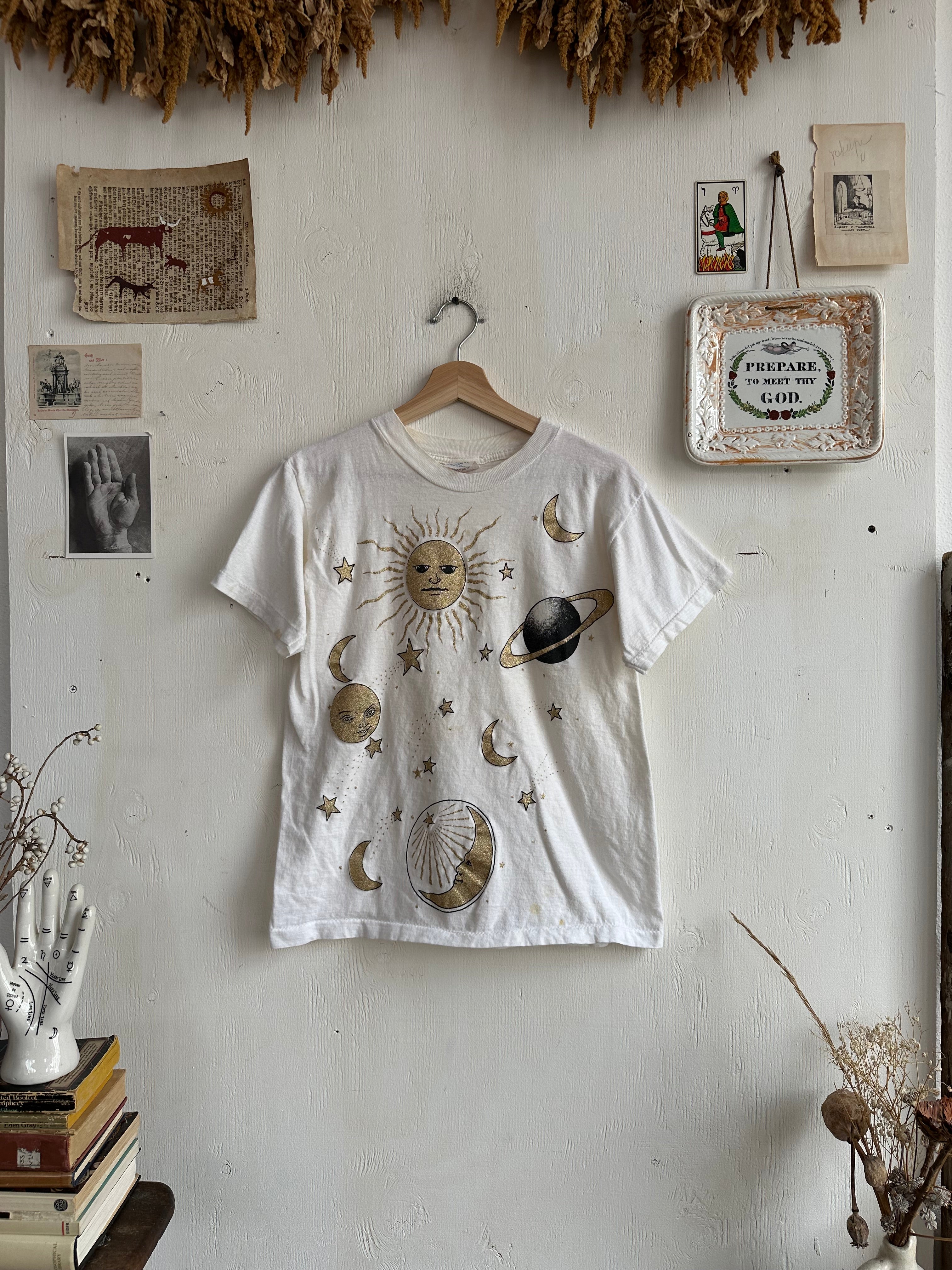 1990s Sun, Moon, and Saturn T-Shirt (M)