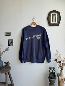 1990s Sunfaded Delta Airlines Sweatshirt (L)