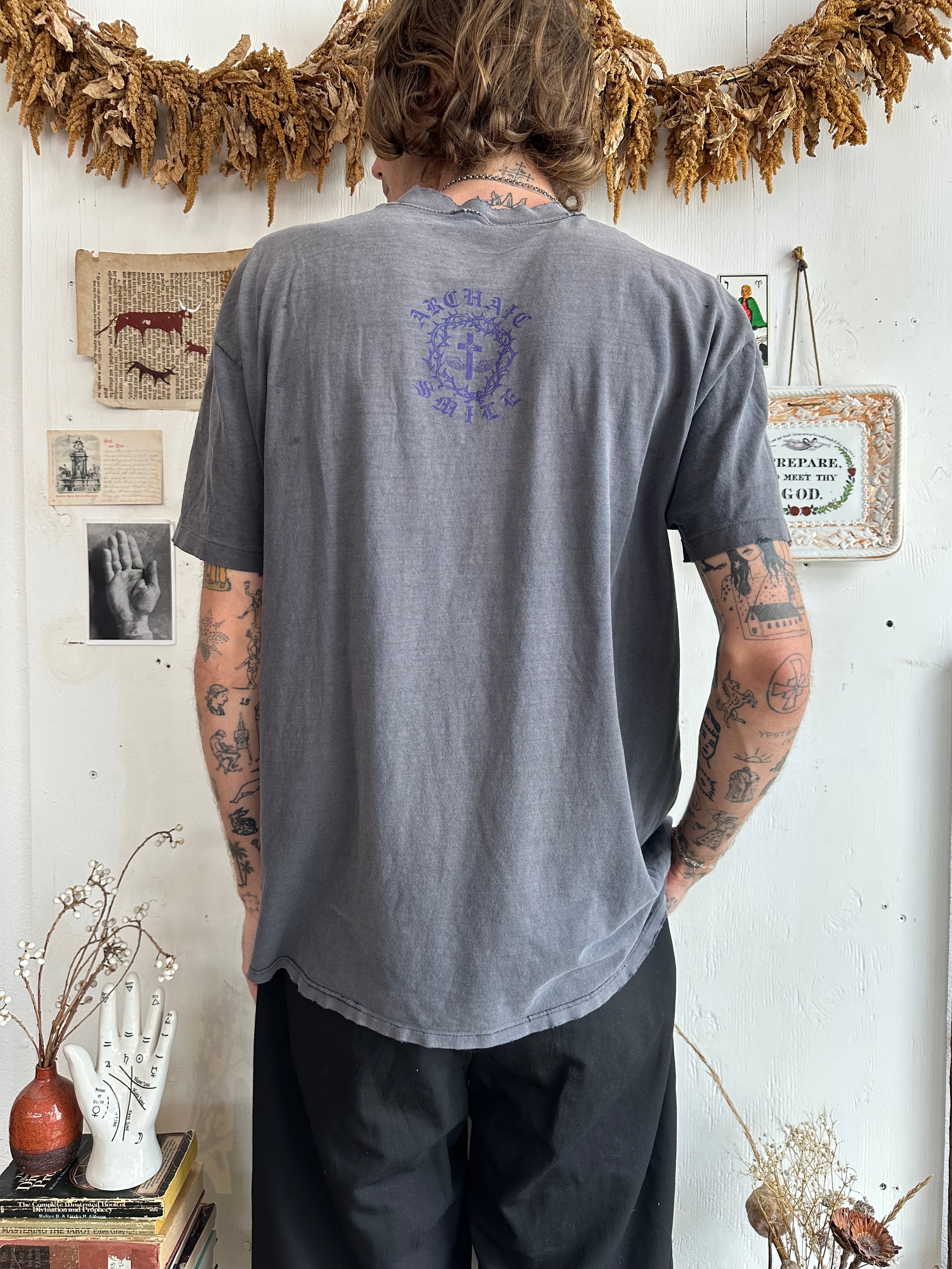 1990s Thrashed Archac Smile Thrones Tee (XL)