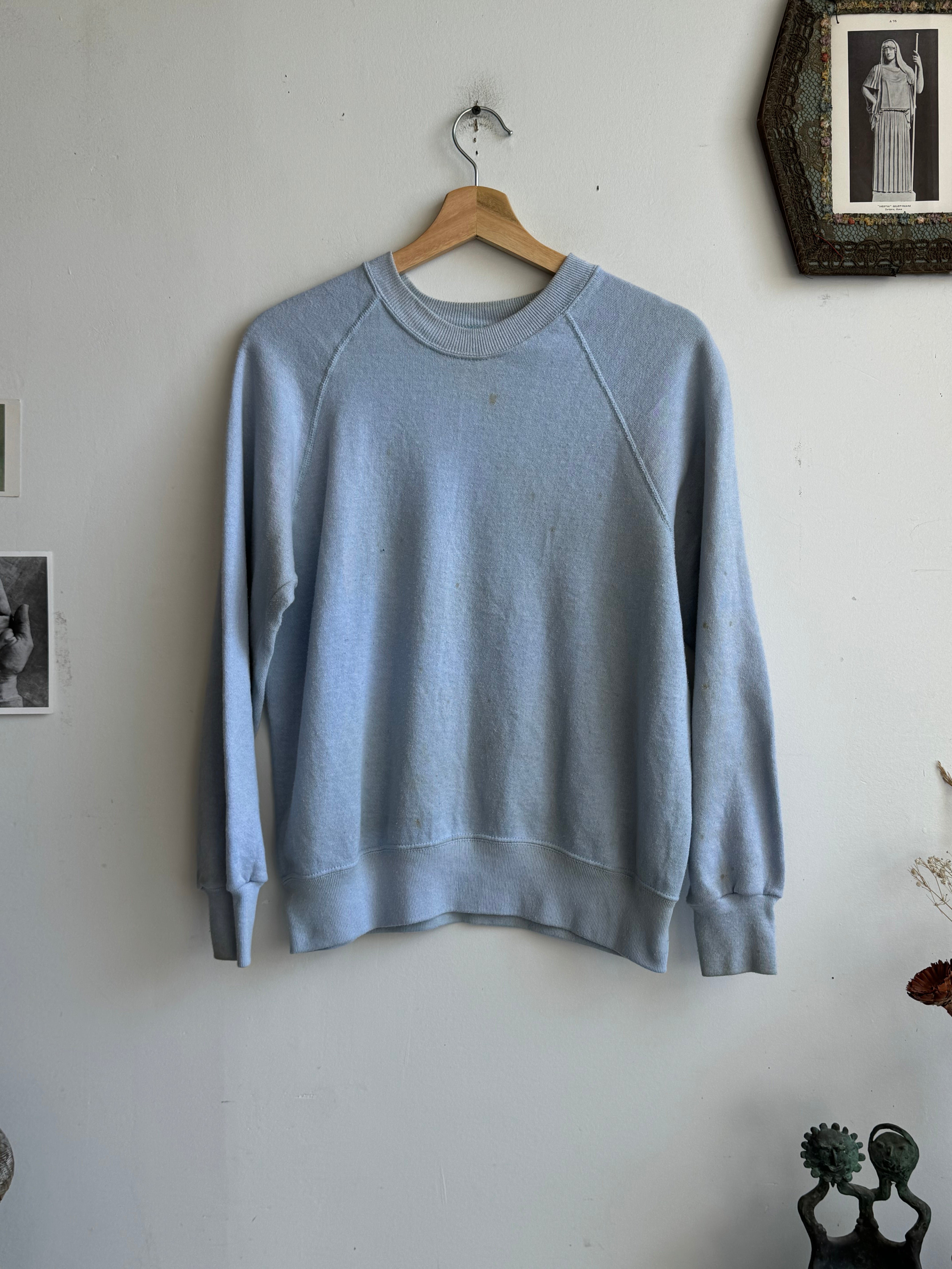 1980s Faded Baby Blue Sweatshirt (M)