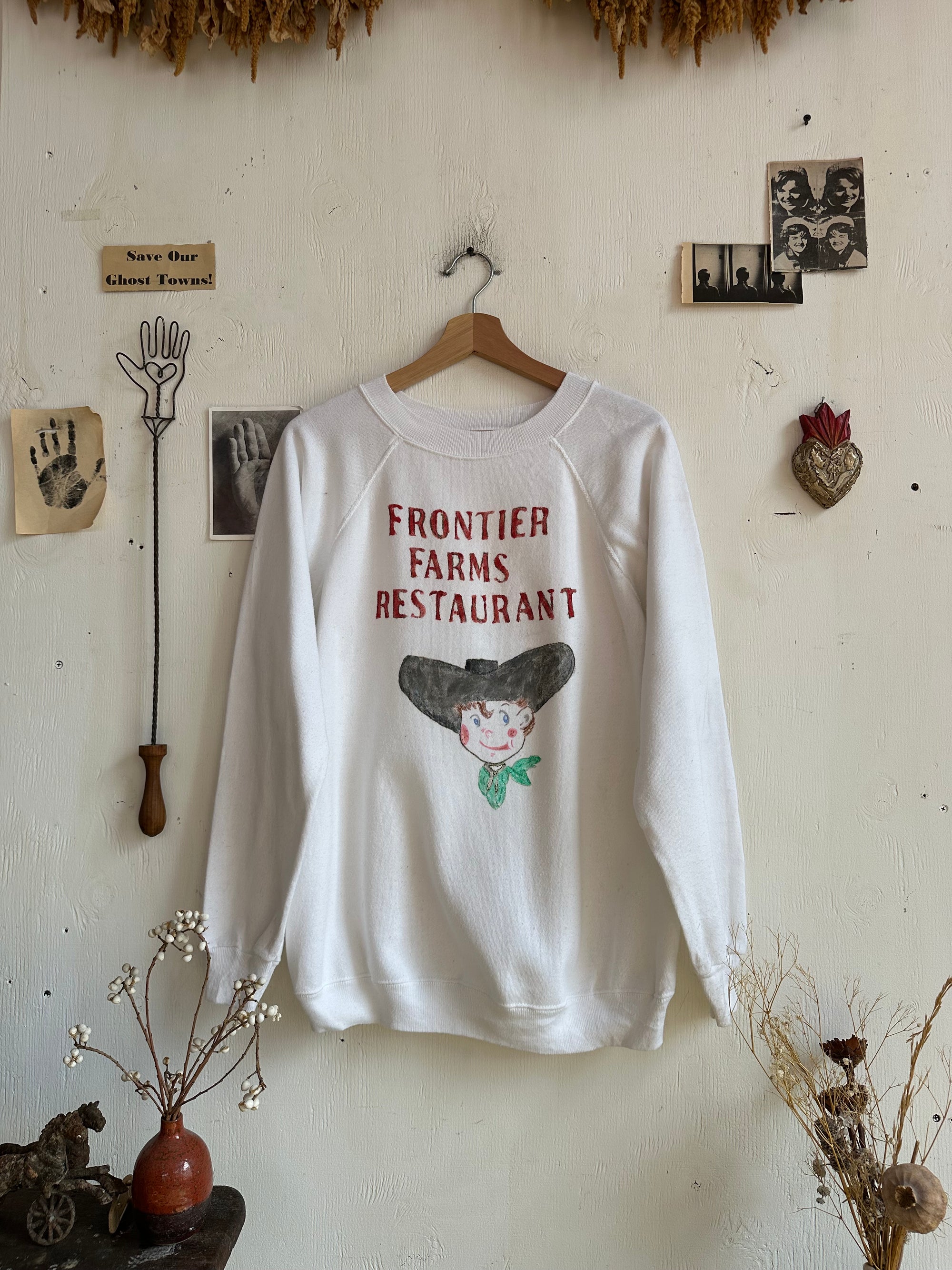 1990s Hand Drawn Frontier Farms Sweatshirt
