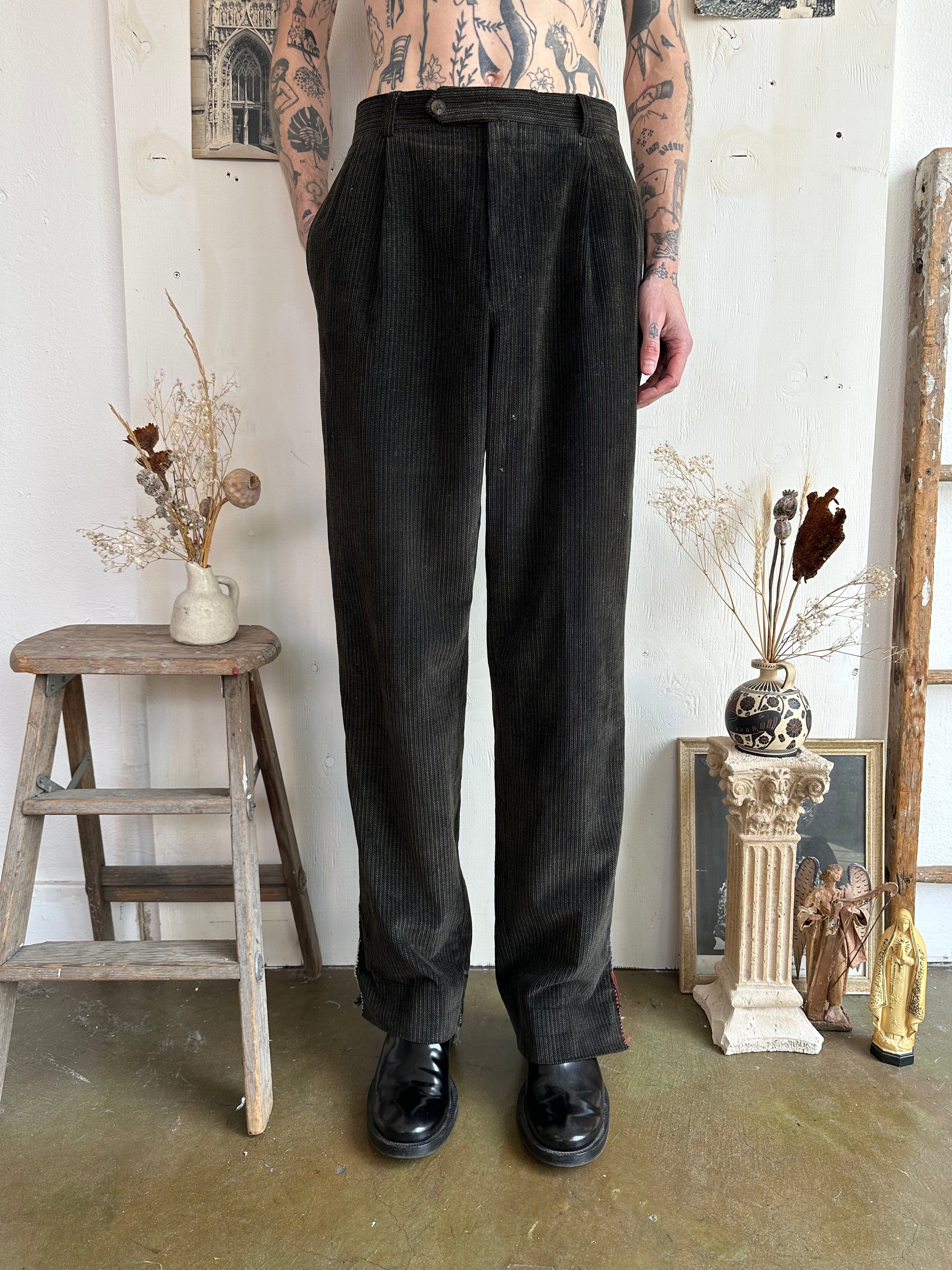 1980s Hand Repaired Side Slit Baggy Corduroy (30/34)