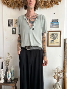 1970s Well Worn Chopped Henley Tee (Boxy S/M)