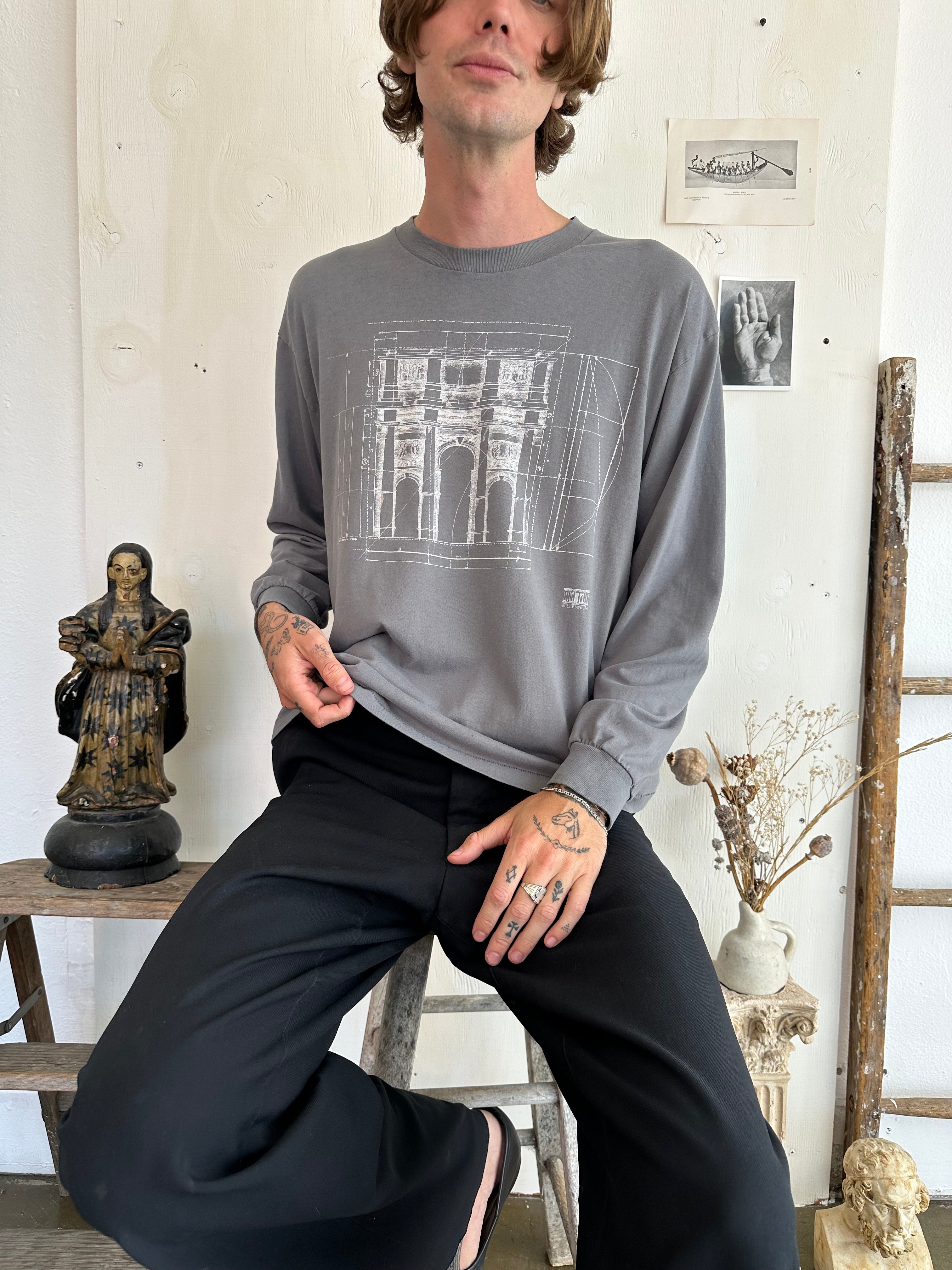 1990s Sunfaded Architecture Long Sleeve (Boxy L/XL)