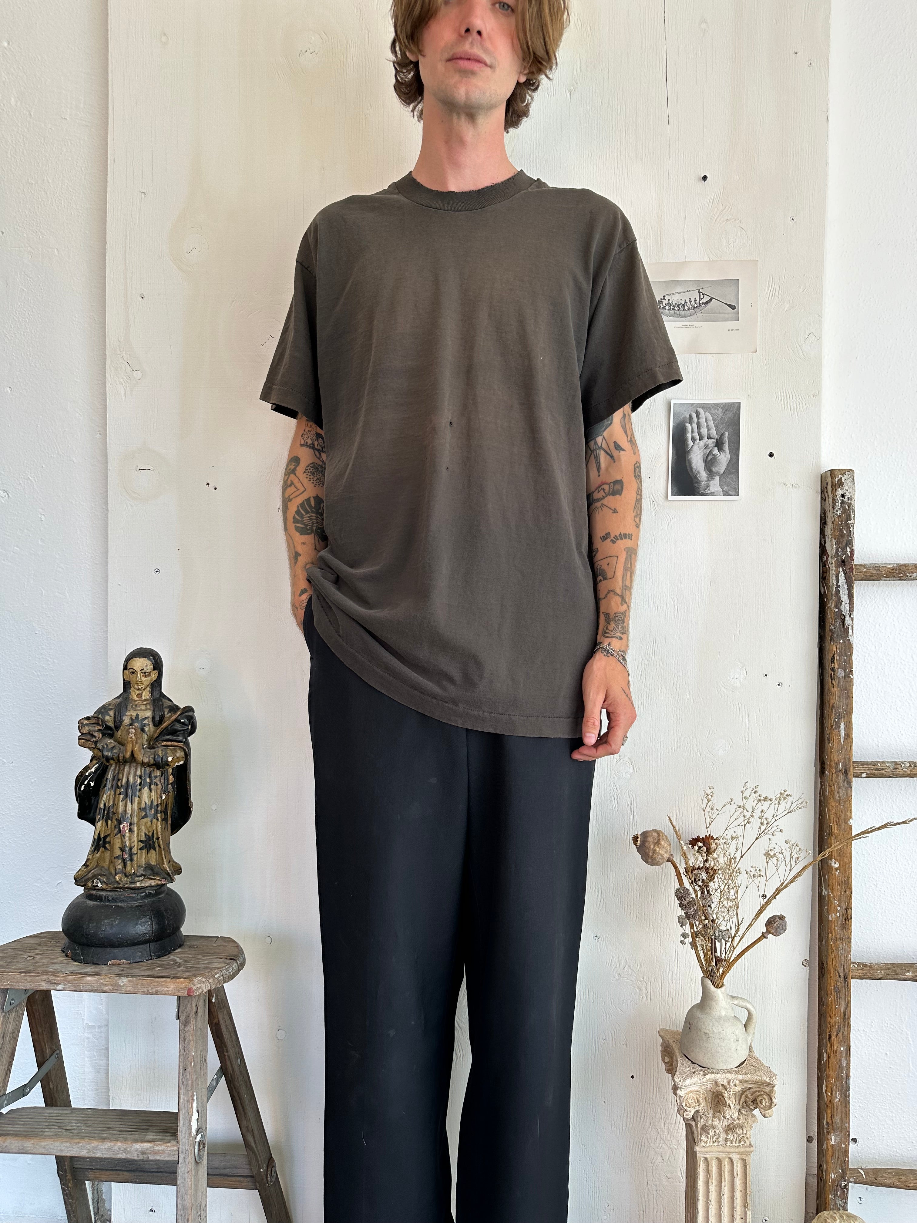 1990s Sunfaded Fruit of the Loom Black Blank (XL/XXL)