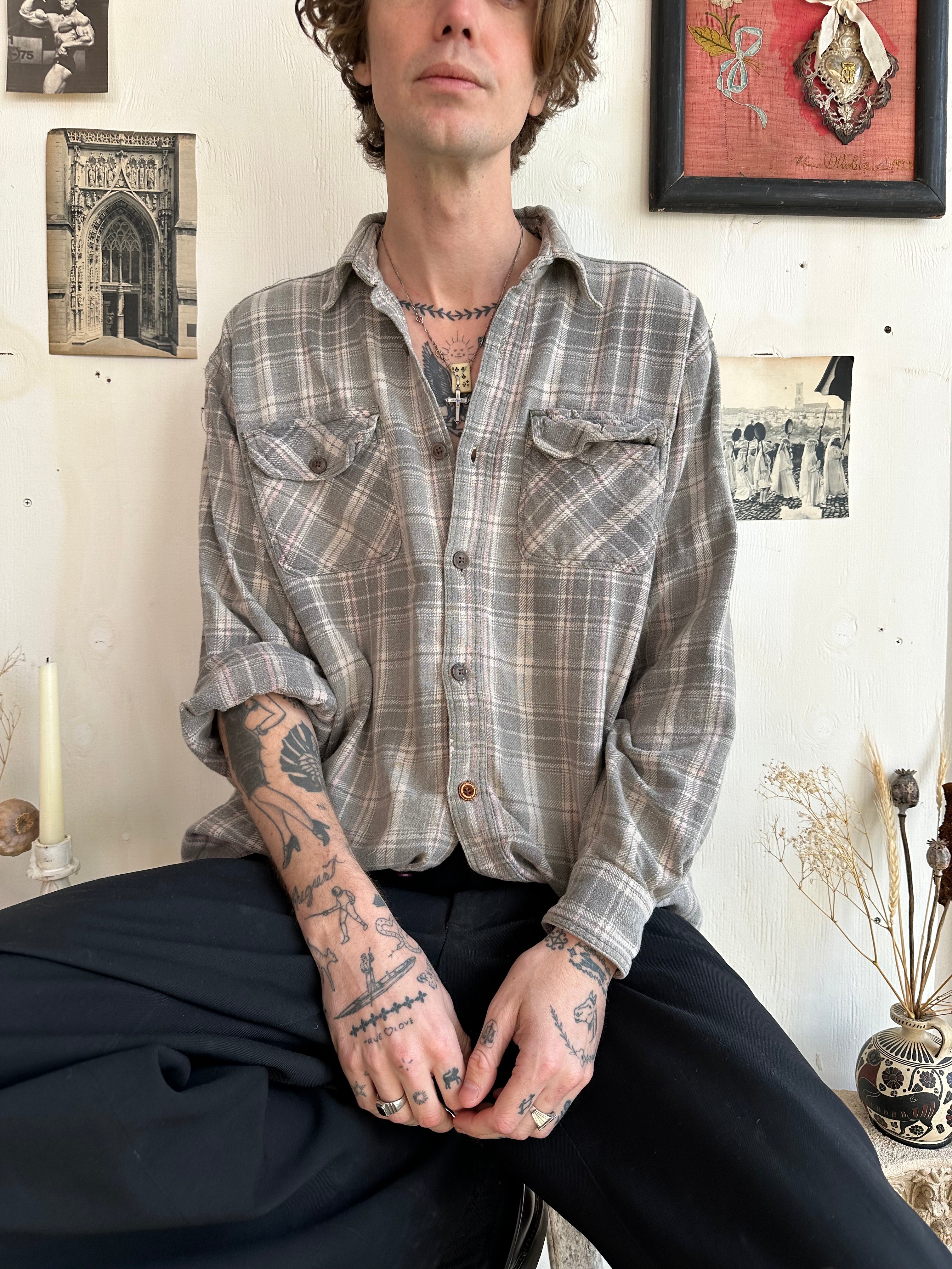 1990s Well-Worn Thick Washed Cotton Flannel (XL)