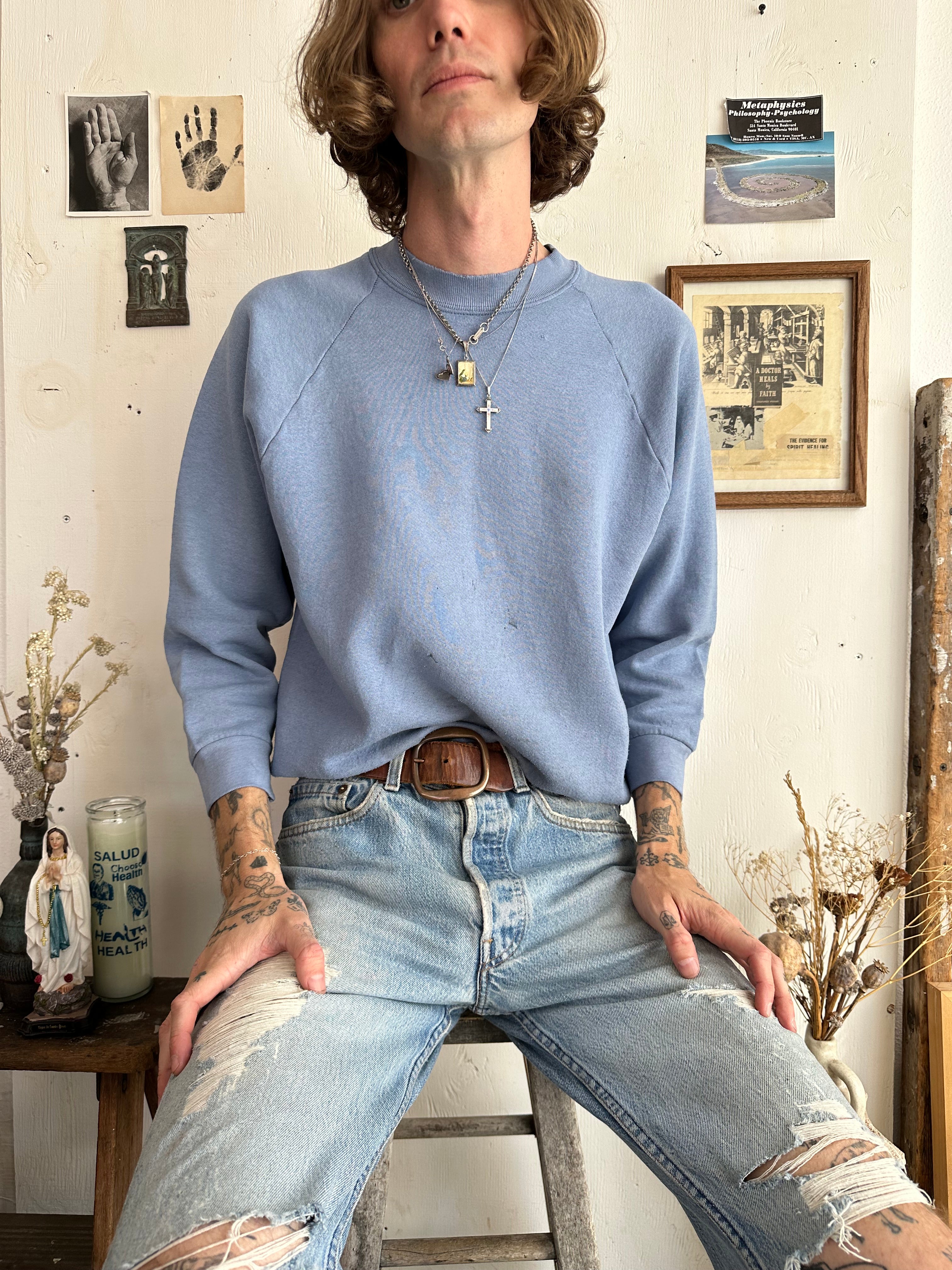 1990s Faded Light Blue Sweatshirt (Boxy M)