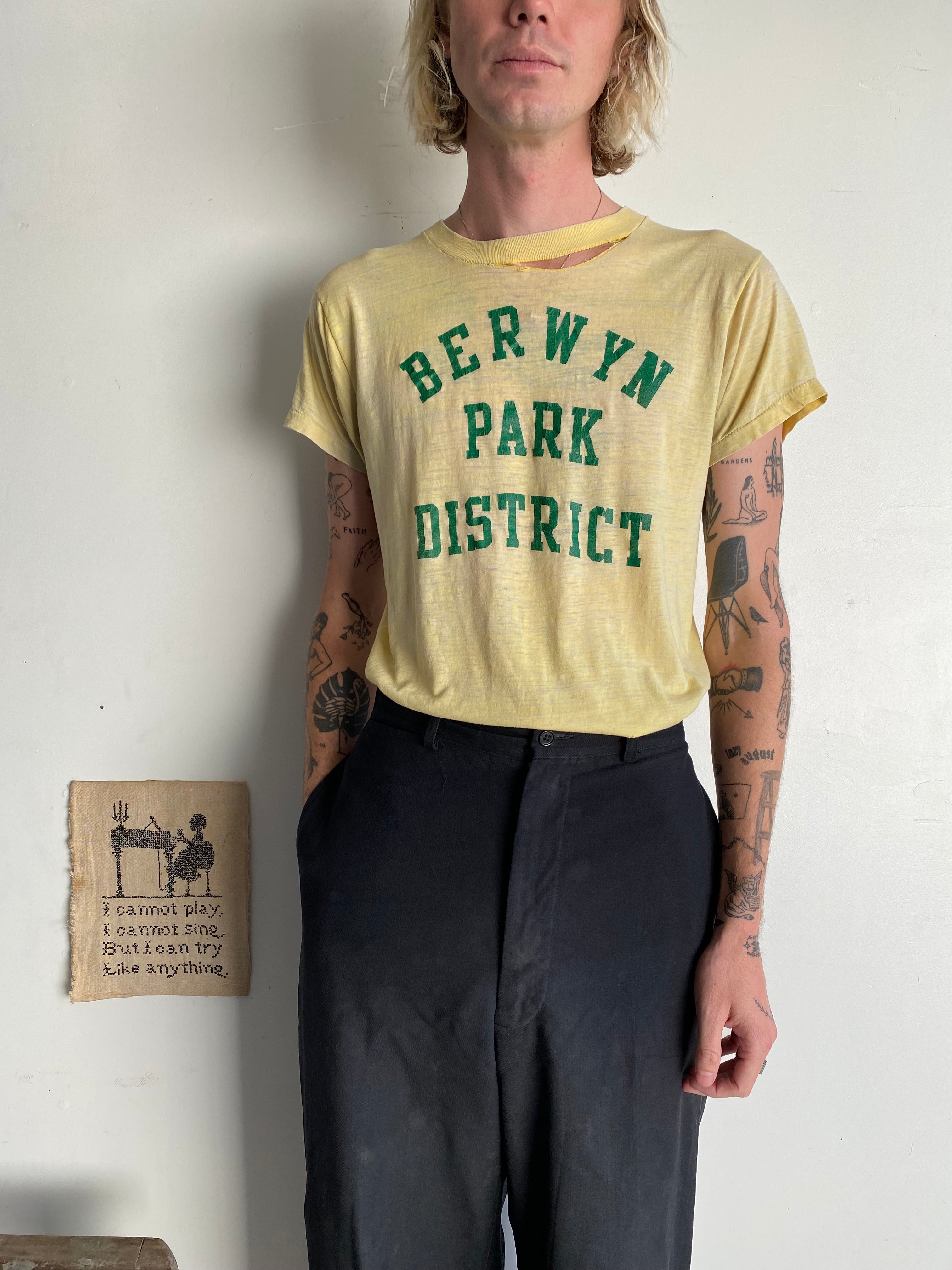 1980s Thrashed Berwyn Park T-Shirt (S/M)