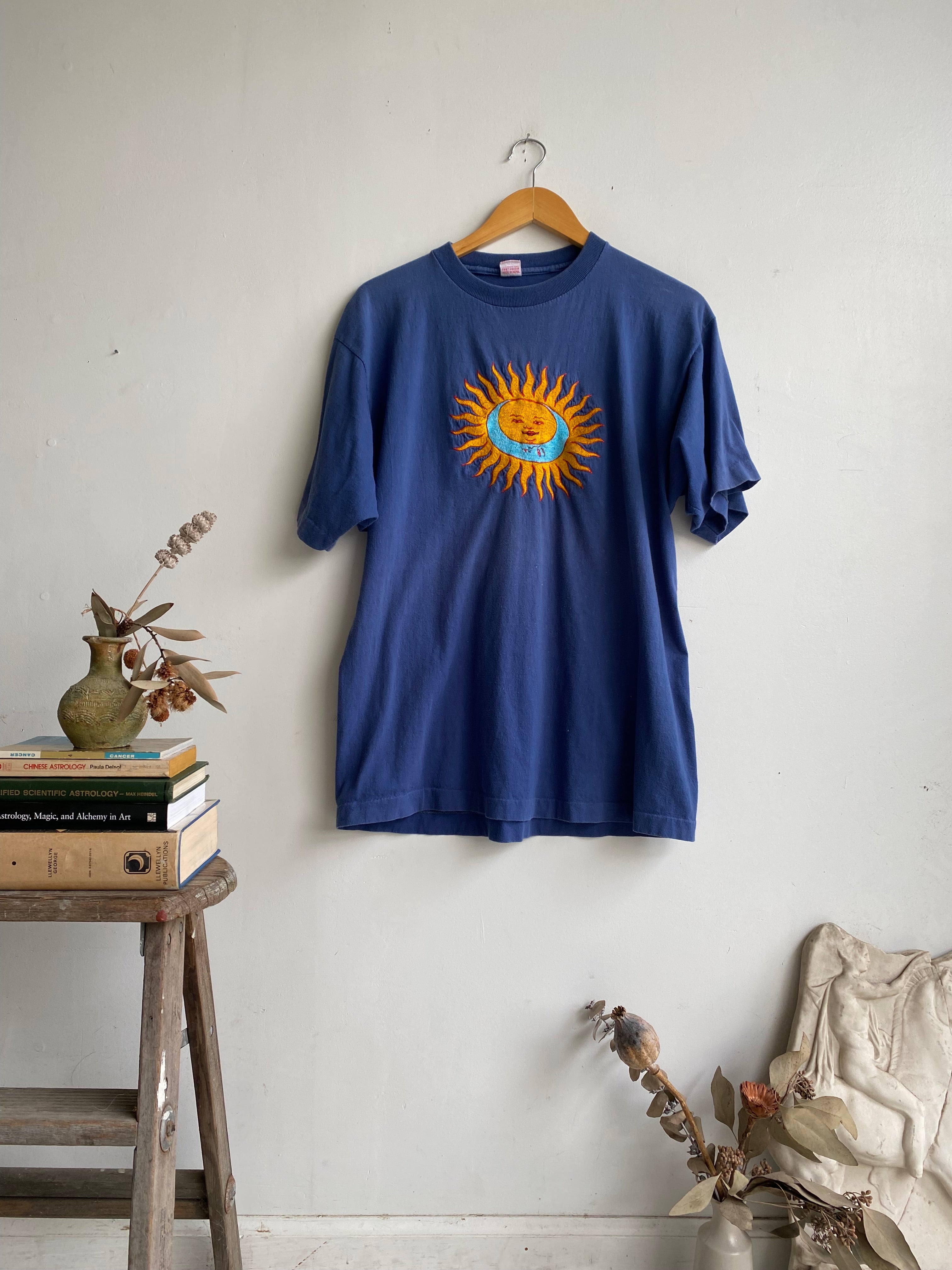 1980s Sun and Moon Embroidered T-Shirt (L/XL)