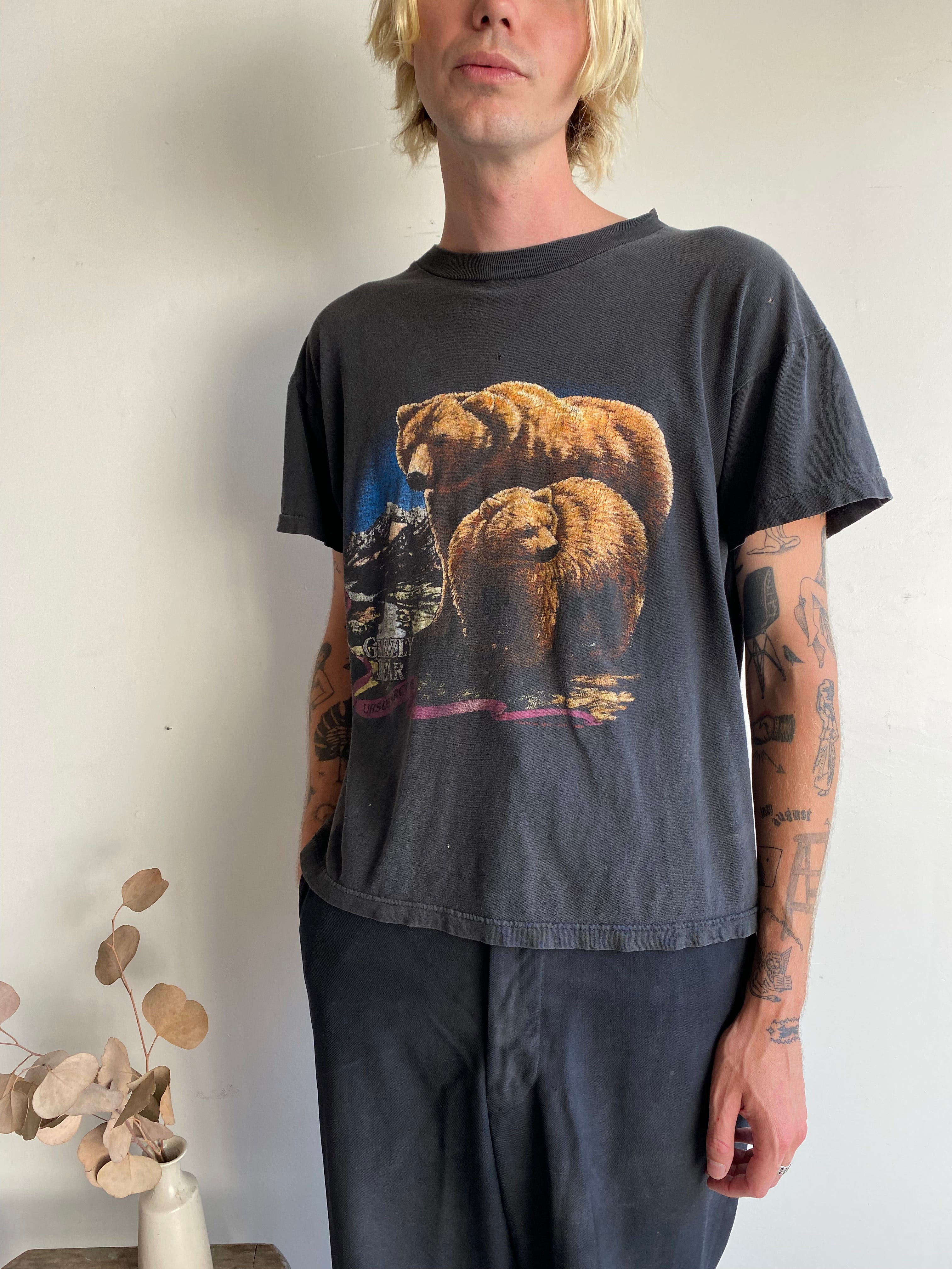 1990s Grizzly Bear T-Shirt (Boxy M)