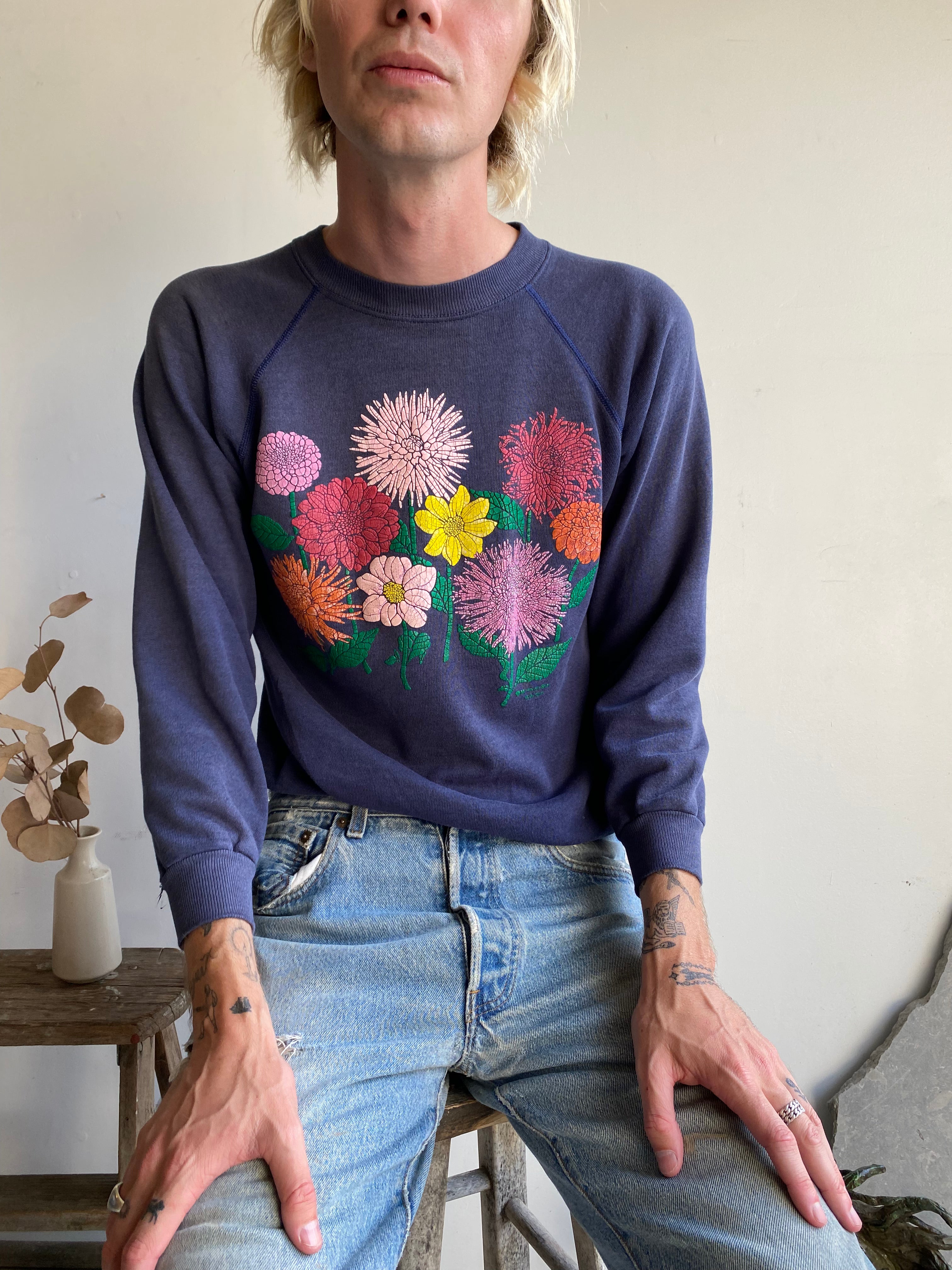 1990s Flower Sweatshirt (M)