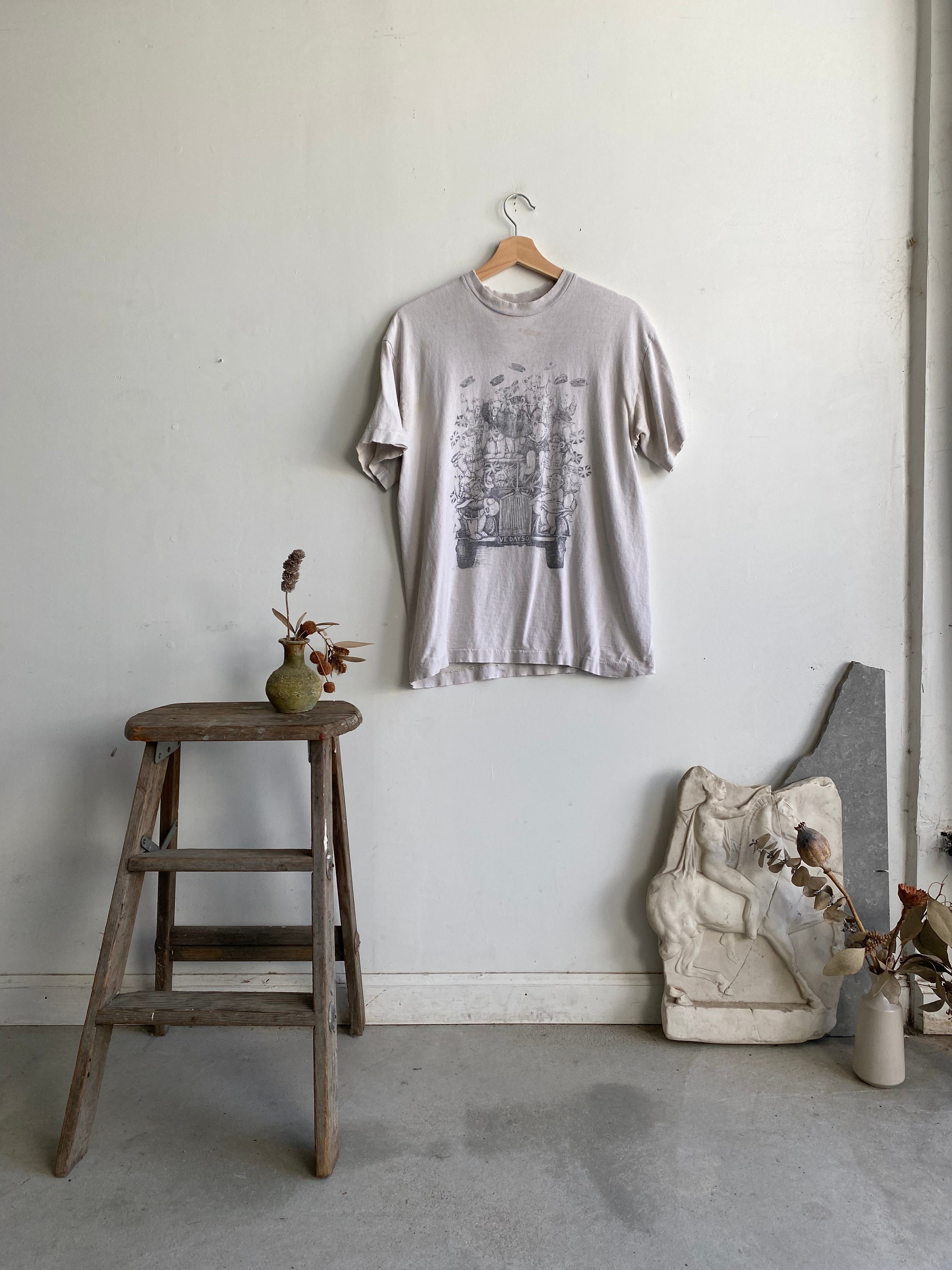 1980s Faded English Teddy Bear Tee (M)