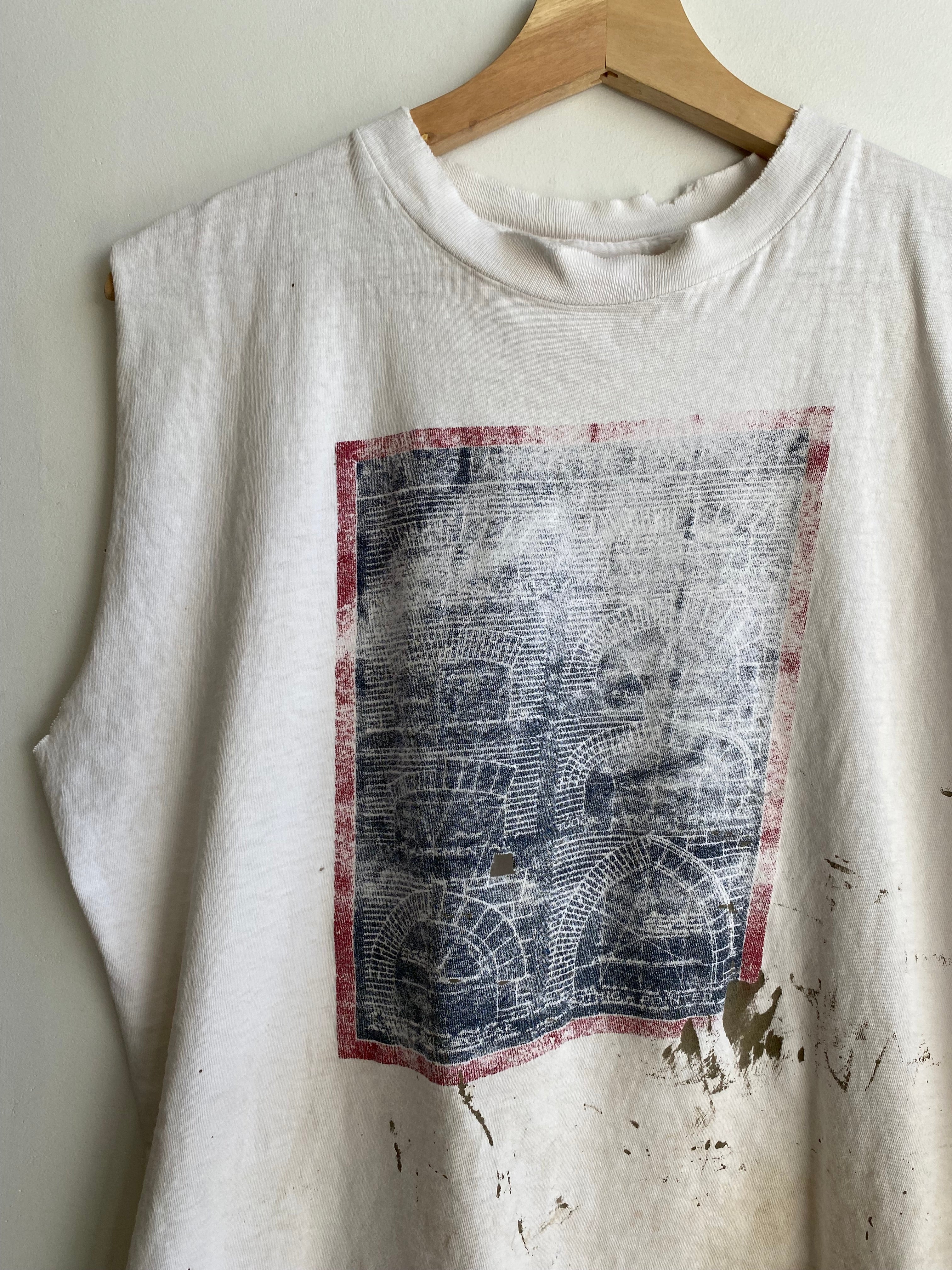 1980s Thrashed Architecture ArchesMuscle Tee (L)