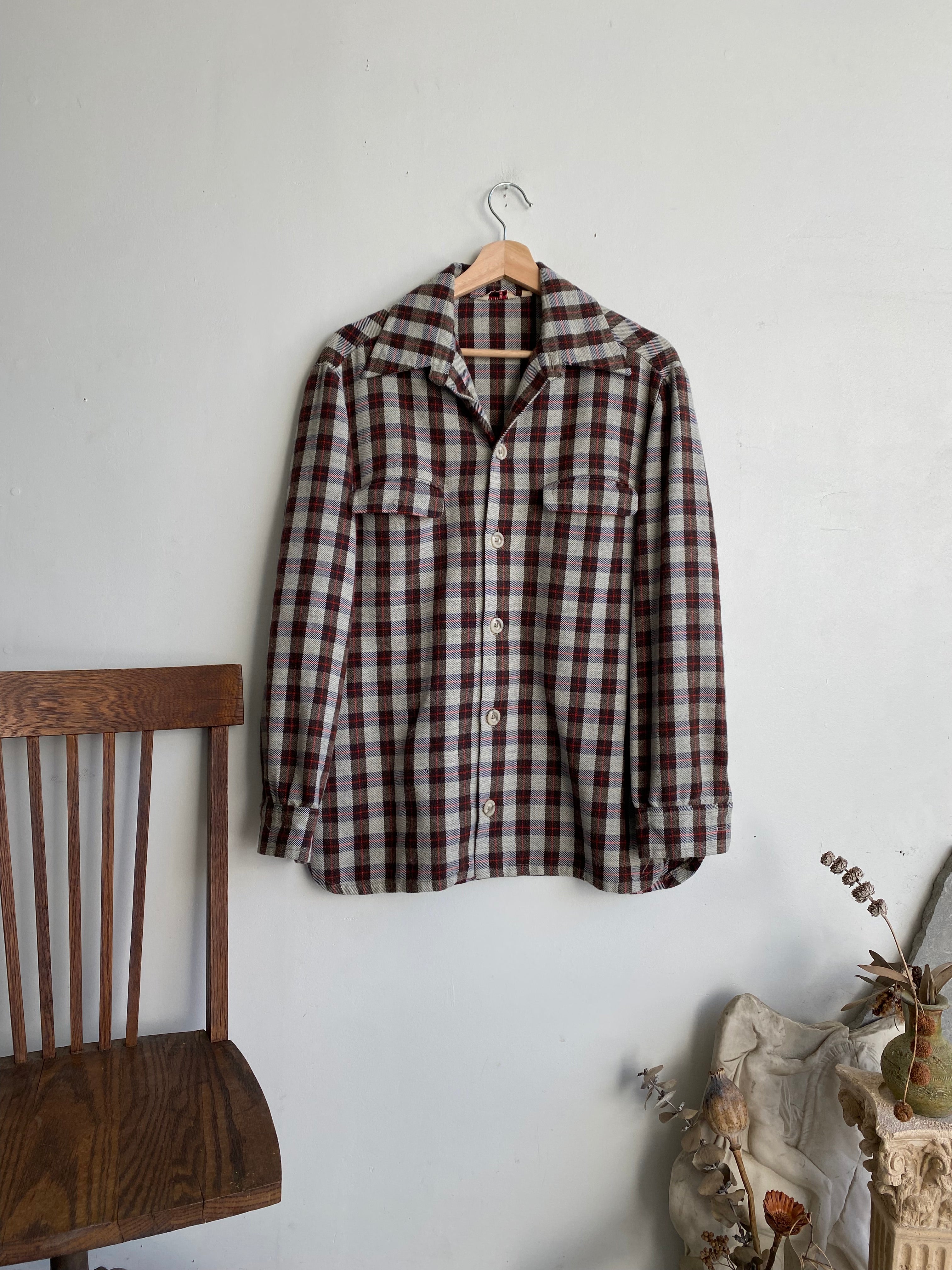 1970s Gray and Red Wool Flannel (M/L)