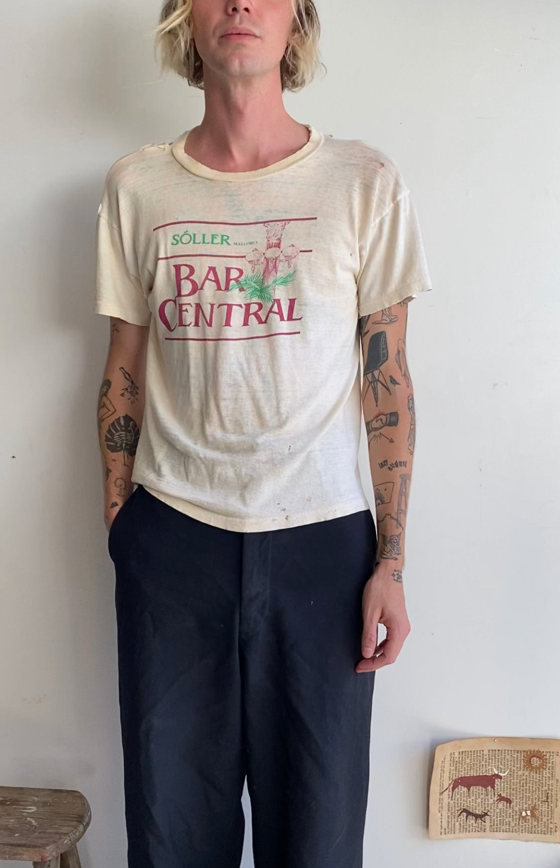 1980s Thrashed Bar Central Tee (Boxy M)